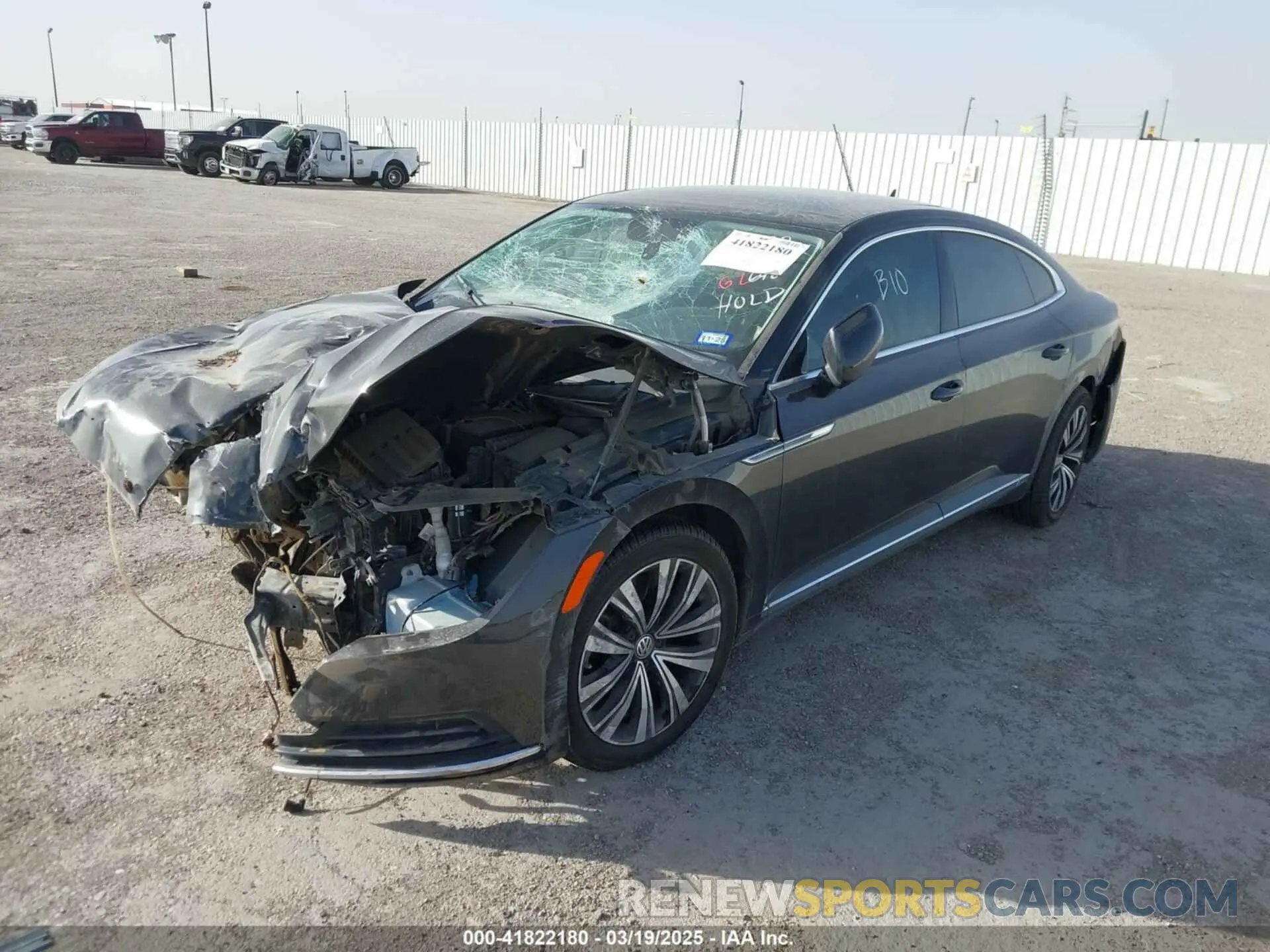 14 Photograph of a damaged car WVWDR7AN5LE014820 VOLKSWAGEN ARTEON 2020