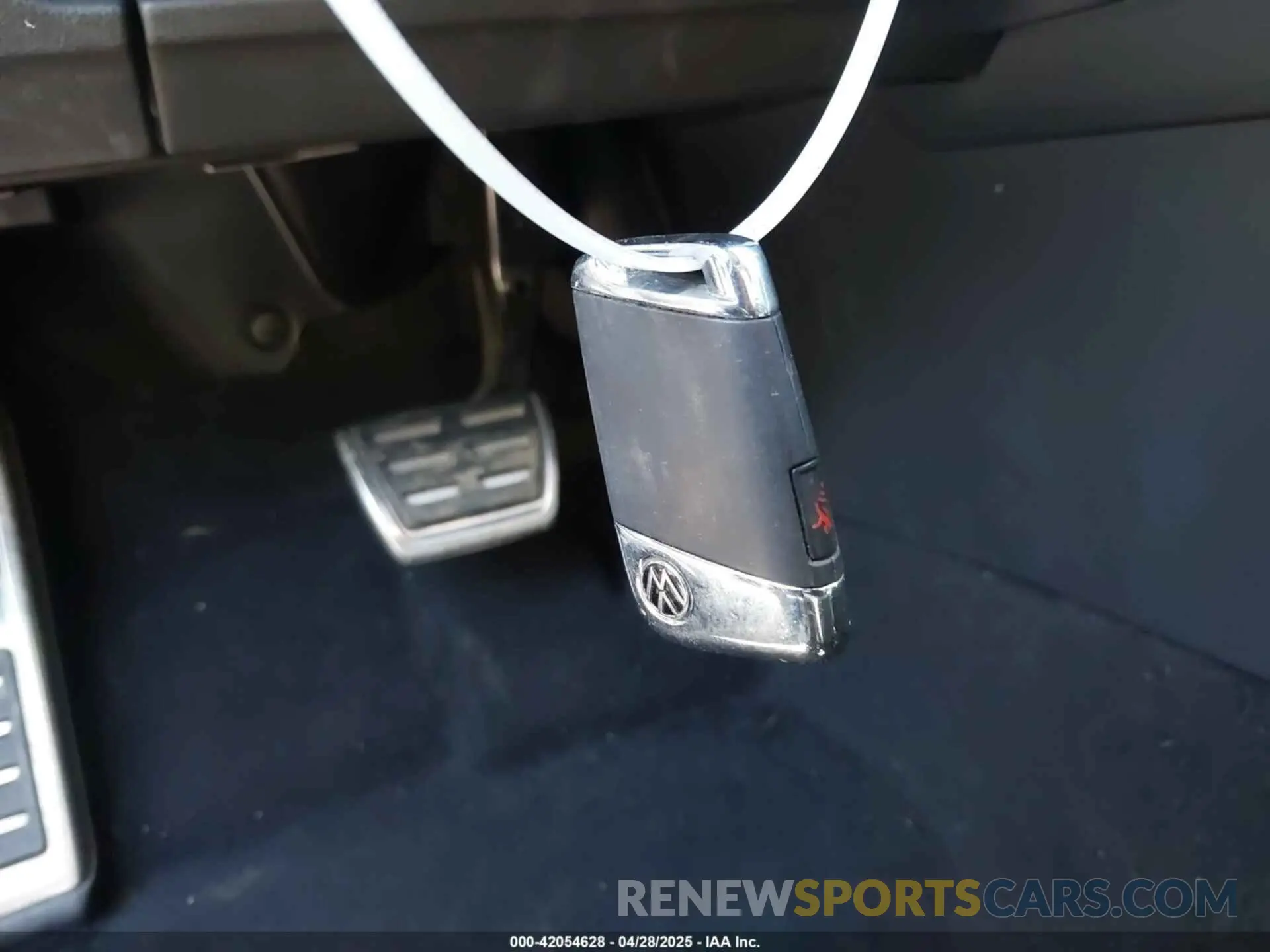 11 Photograph of a damaged car WVWAR7AN6ME013499 VOLKSWAGEN ARTEON 2021