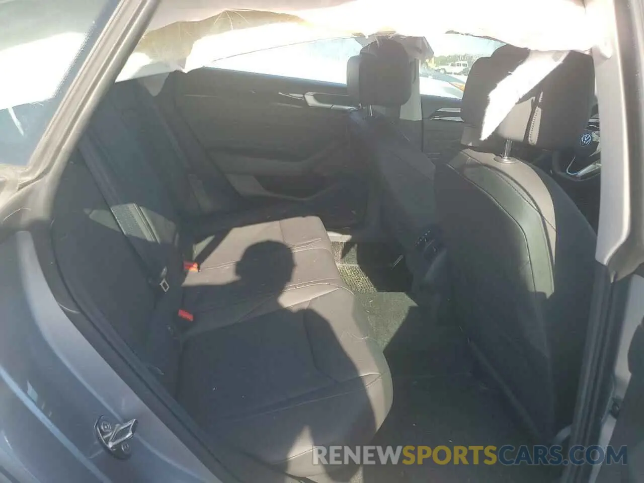 10 Photograph of a damaged car WVWAR7ANXME005390 VOLKSWAGEN ARTEON 2021