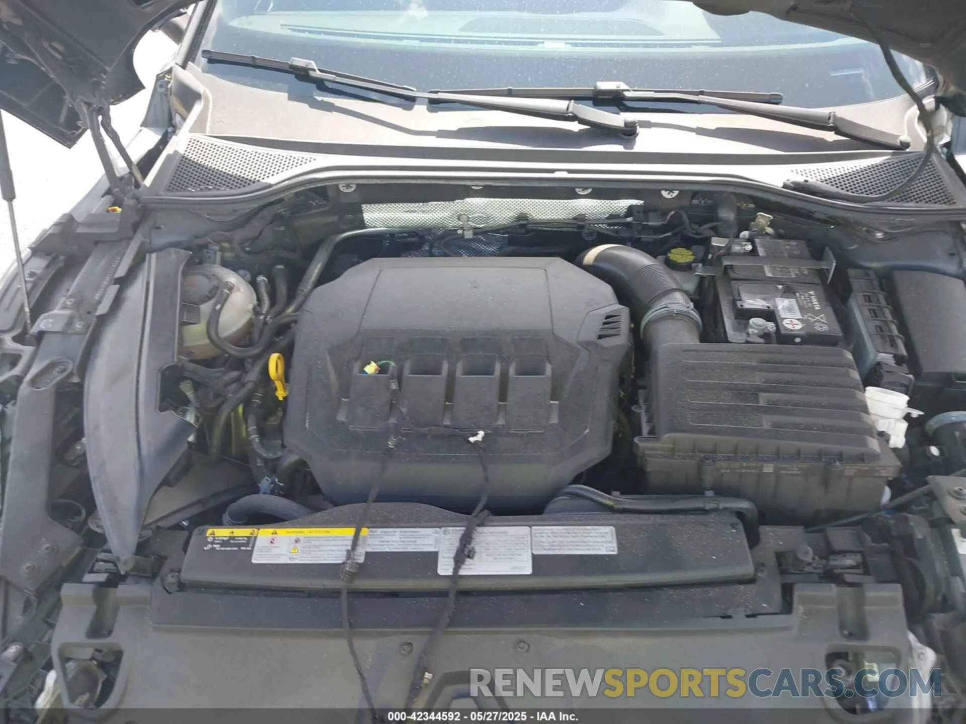 10 Photograph of a damaged car WVWSR7ANXME010268 VOLKSWAGEN ARTEON 2021