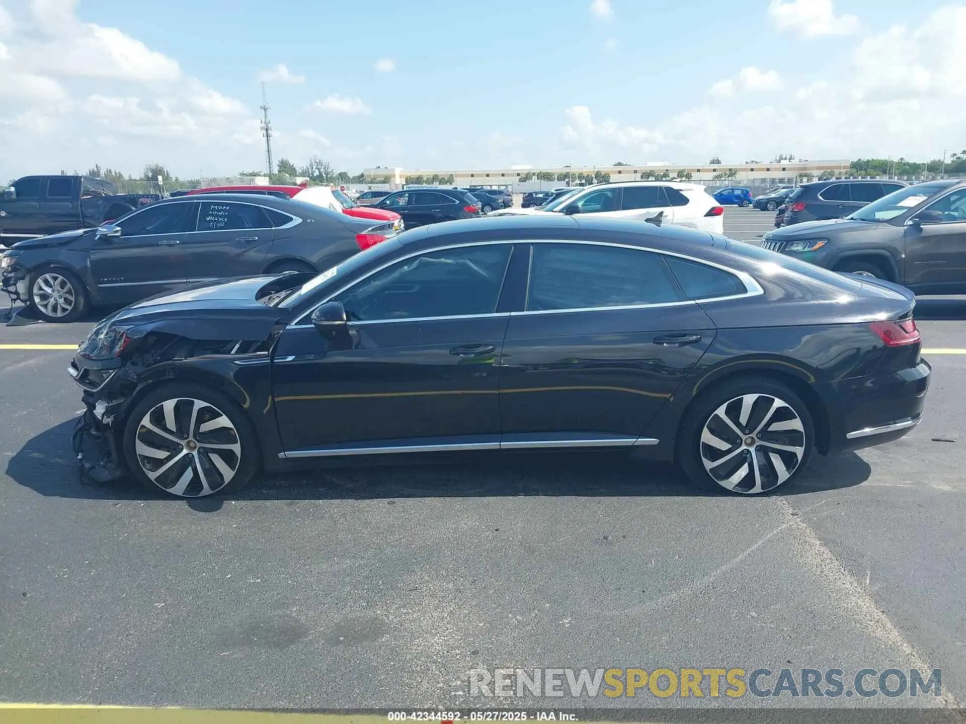 14 Photograph of a damaged car WVWSR7ANXME010268 VOLKSWAGEN ARTEON 2021