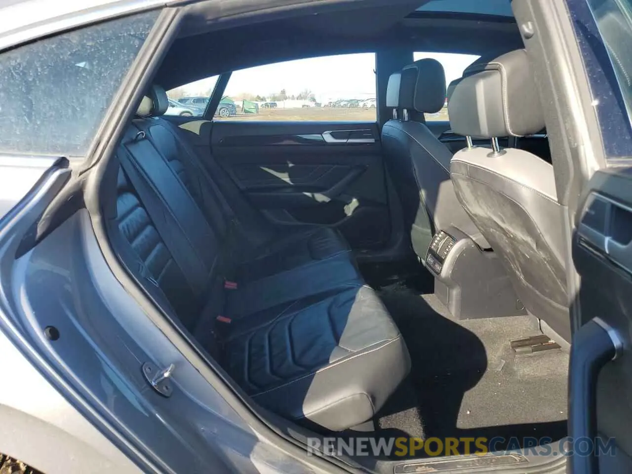 10 Photograph of a damaged car WVWTR7ANXME003017 VOLKSWAGEN ARTEON 2021