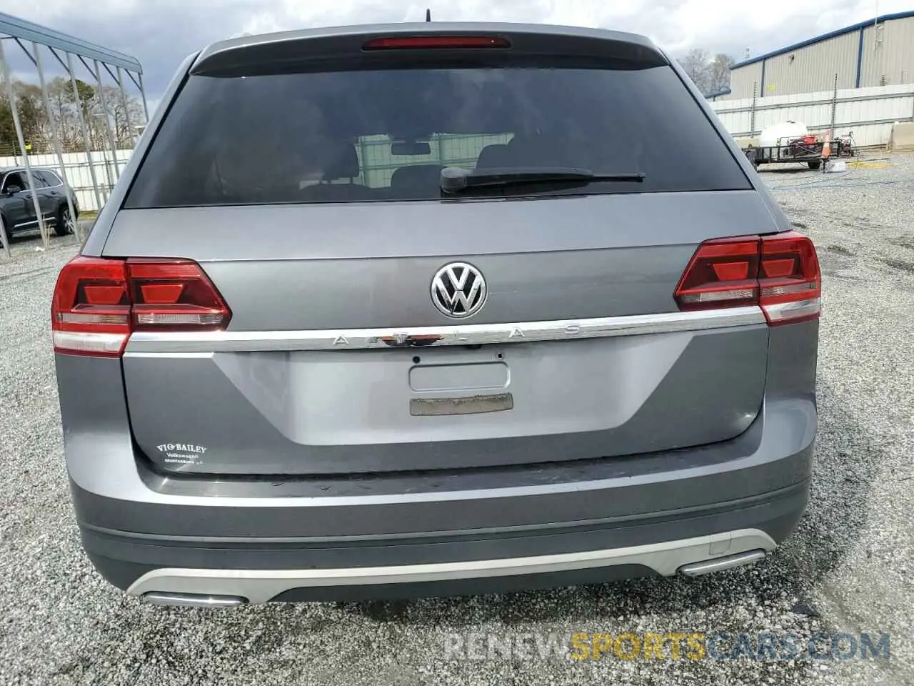 6 Photograph of a damaged car 1V2AP2CA5KC589952 VOLKSWAGEN ATLAS 2019