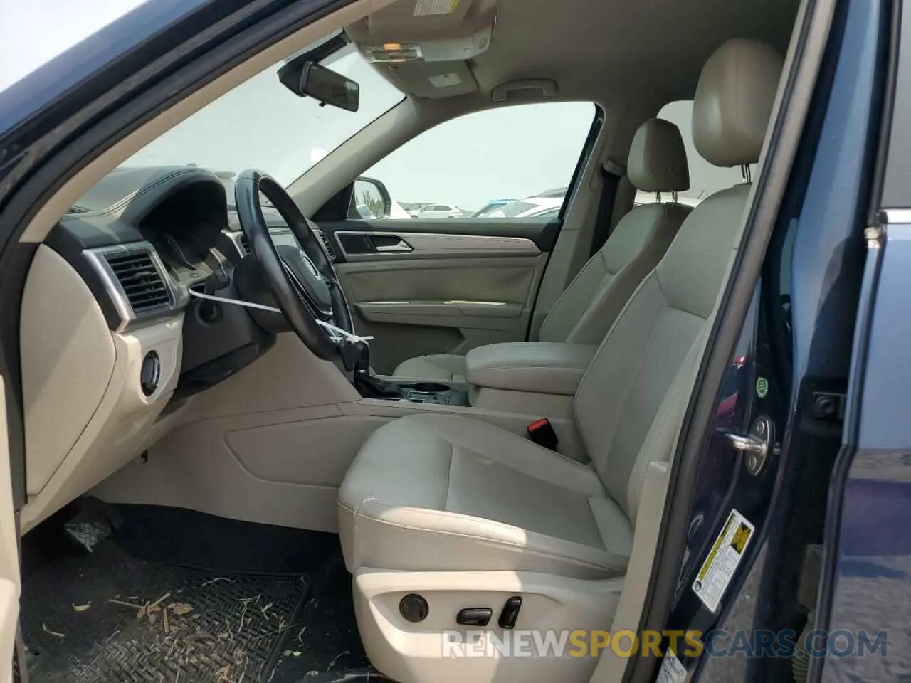 7 Photograph of a damaged car 1V2DR2CA0KC551357 VOLKSWAGEN ATLAS 2019