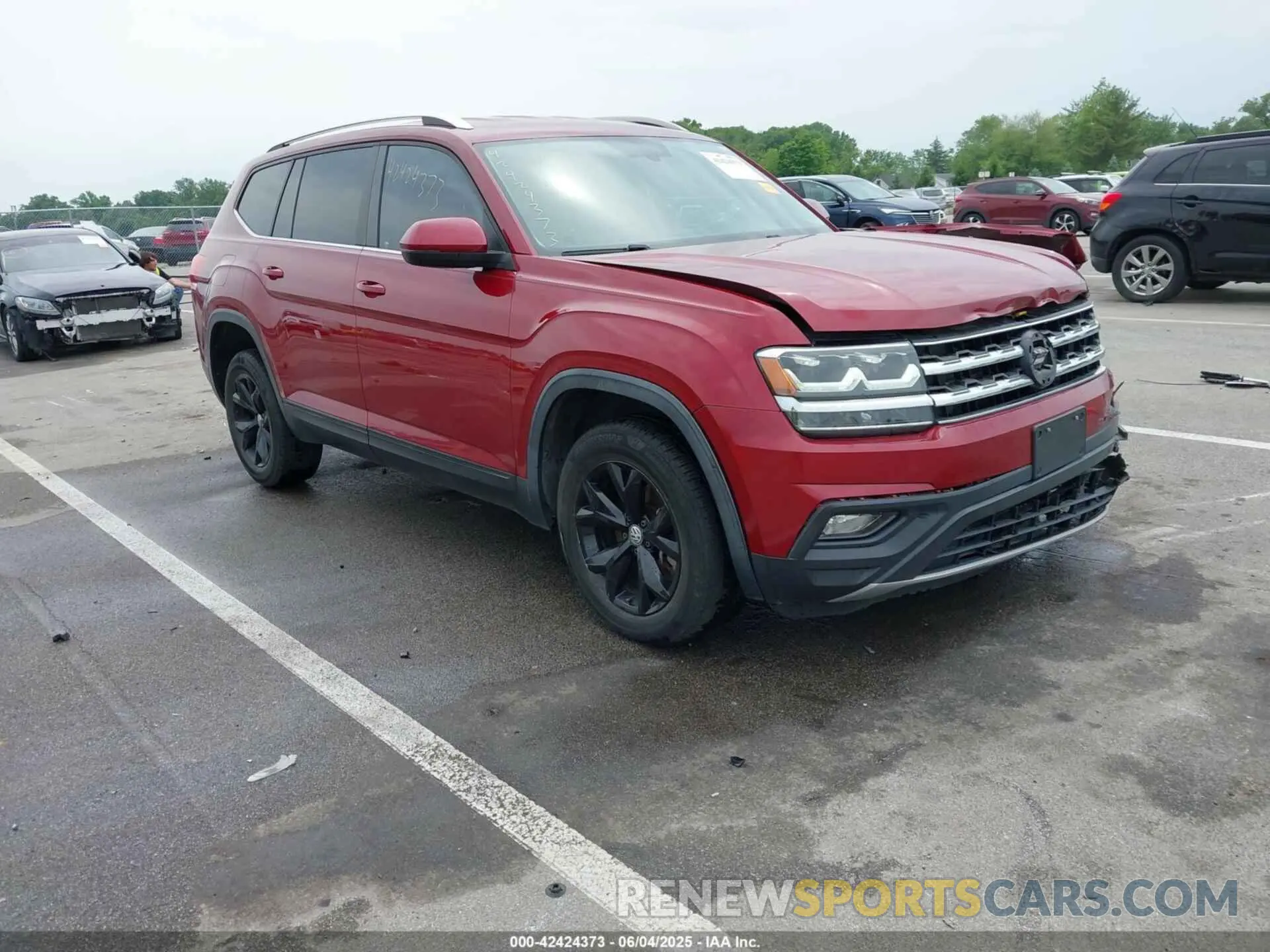 1 Photograph of a damaged car 1V2DR2CA0KC605711 VOLKSWAGEN ATLAS 2019