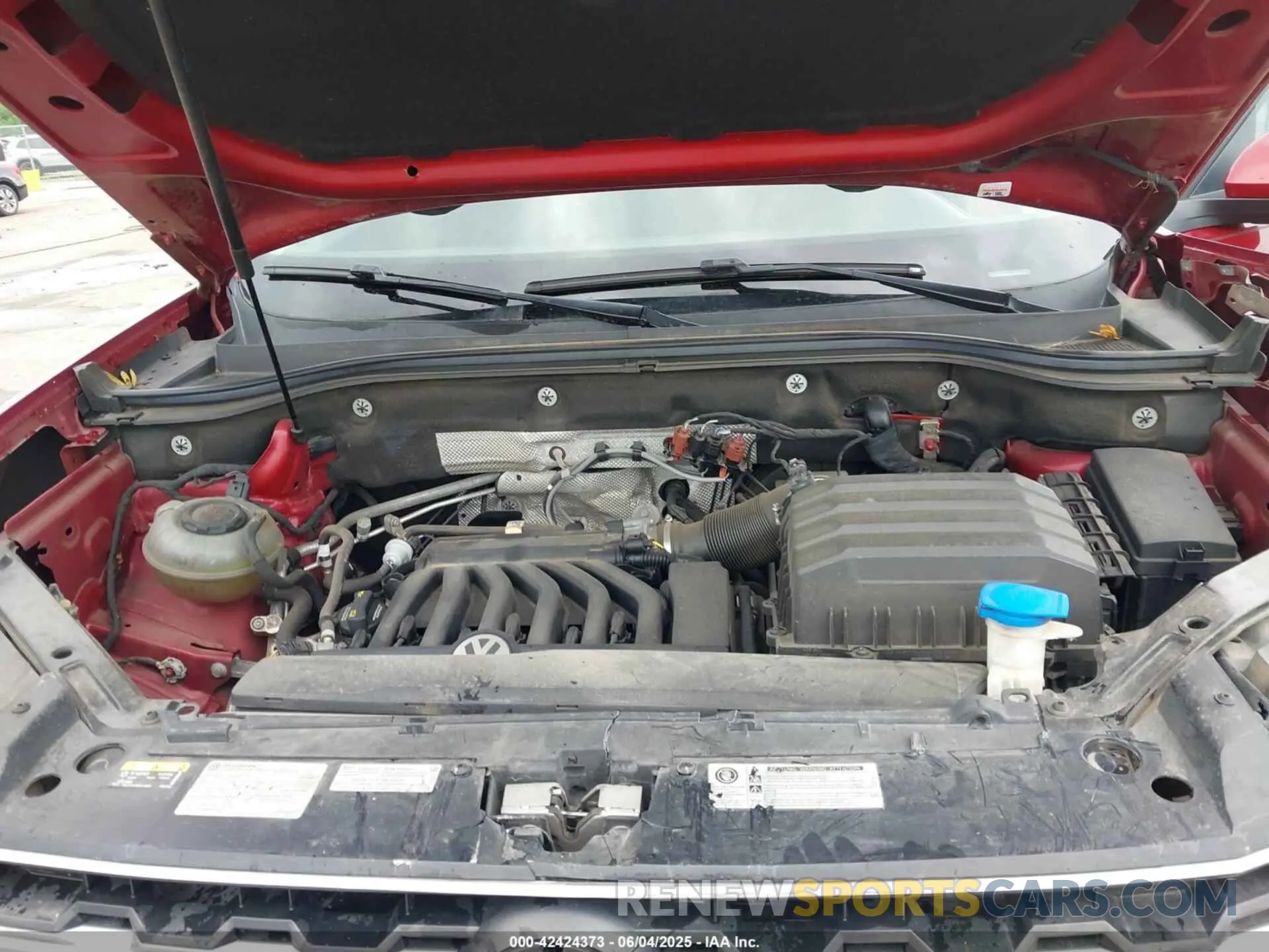 10 Photograph of a damaged car 1V2DR2CA0KC605711 VOLKSWAGEN ATLAS 2019