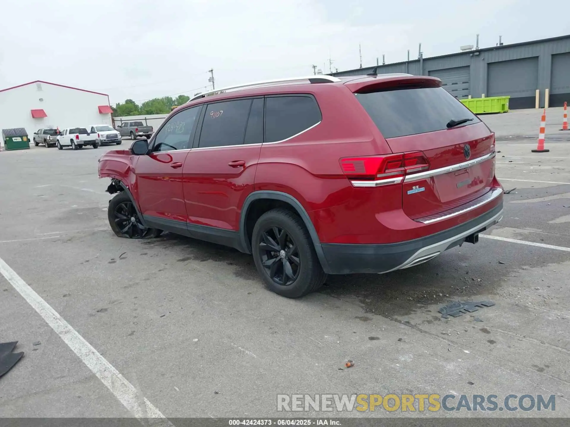 3 Photograph of a damaged car 1V2DR2CA0KC605711 VOLKSWAGEN ATLAS 2019