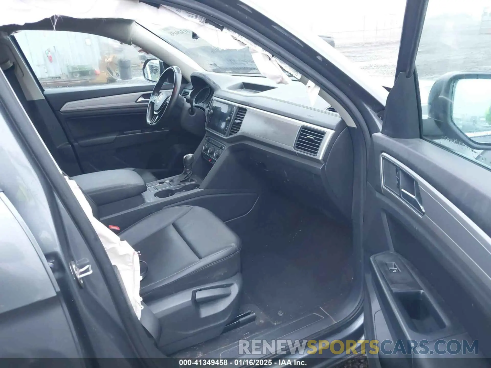 5 Photograph of a damaged car 1V2DR2CA1KC534969 VOLKSWAGEN ATLAS 2019