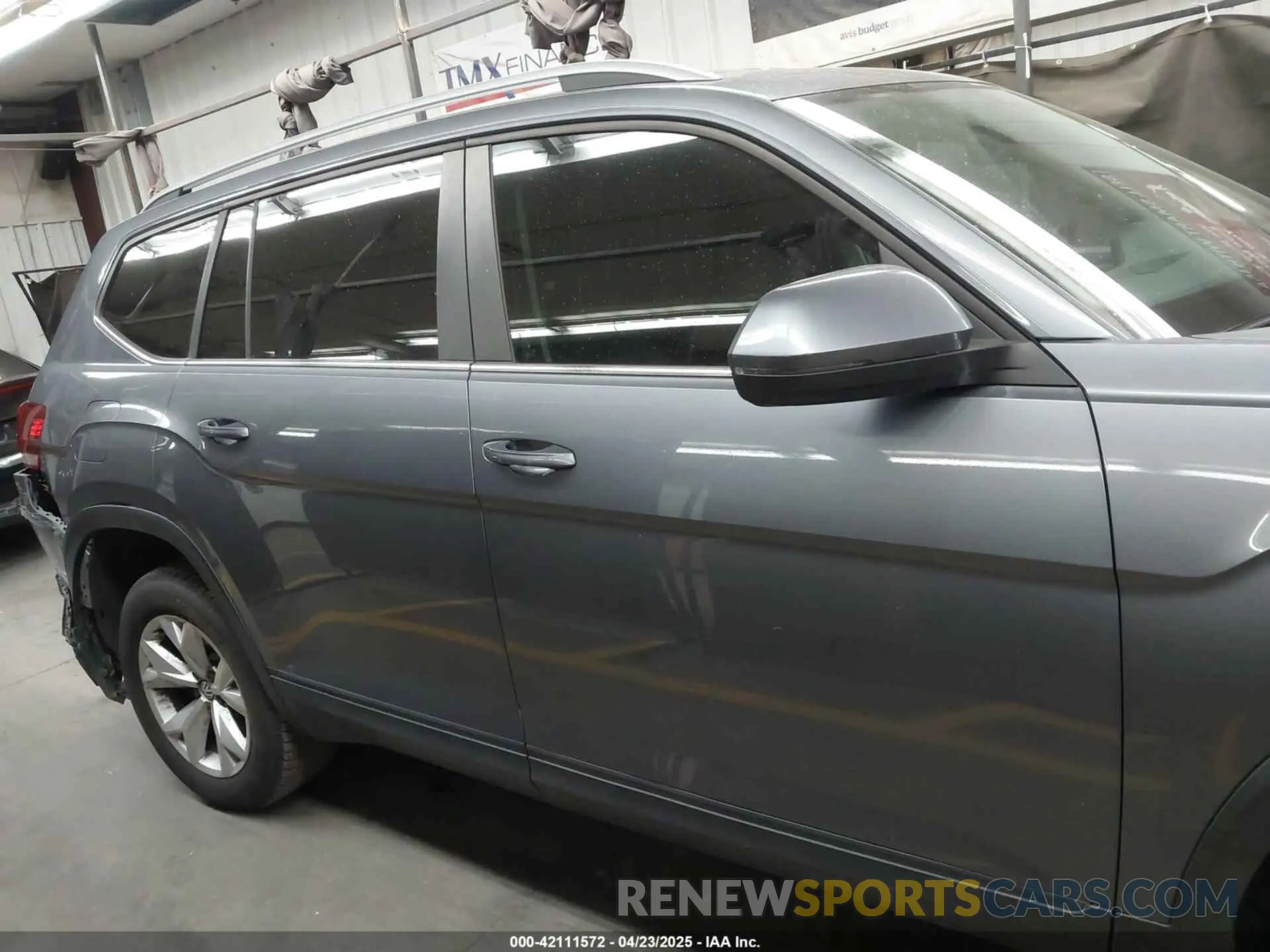 13 Photograph of a damaged car 1V2DR2CA1KC591124 VOLKSWAGEN ATLAS 2019
