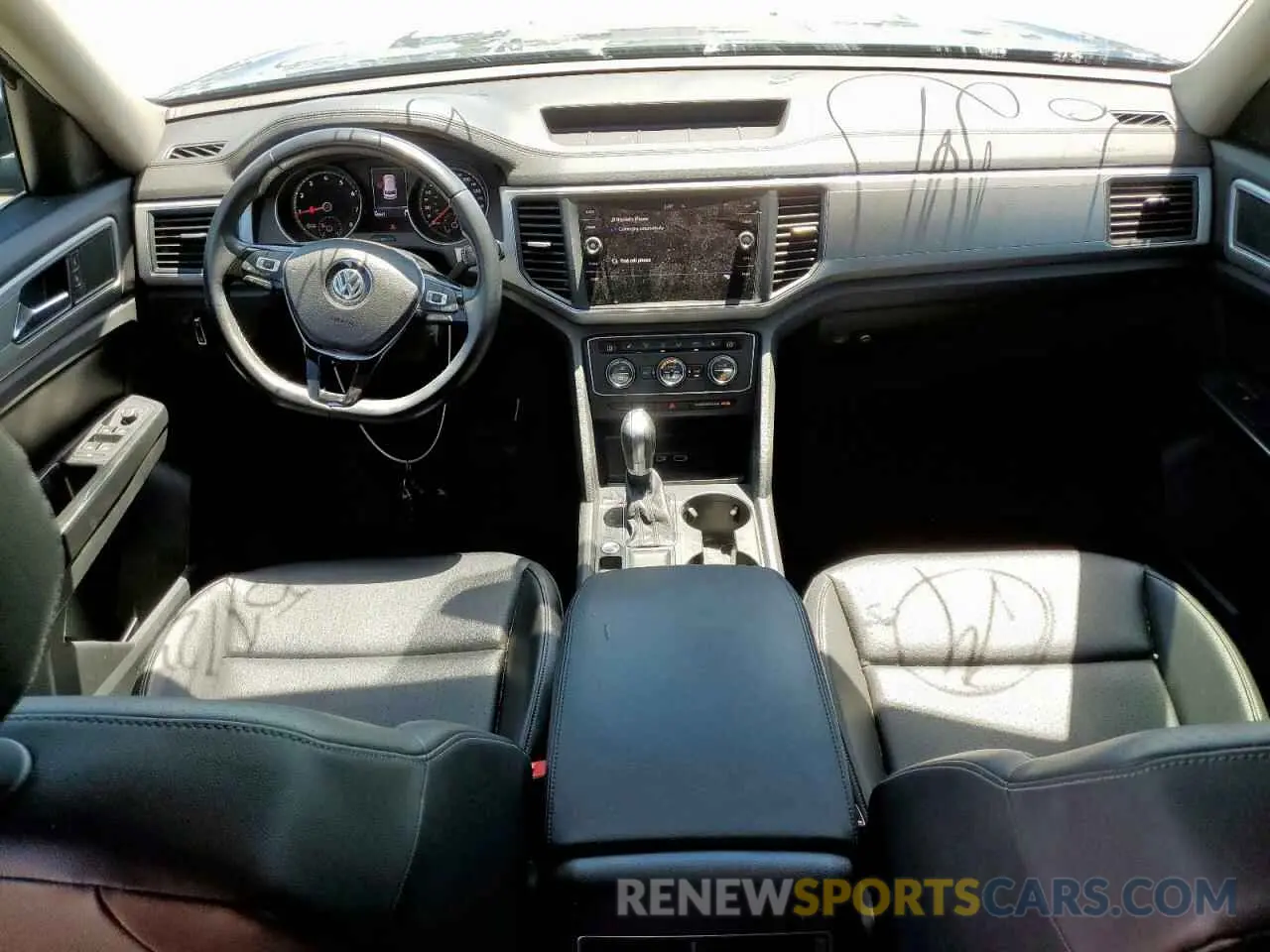 8 Photograph of a damaged car 1V2DR2CA1KC611405 VOLKSWAGEN ATLAS 2019
