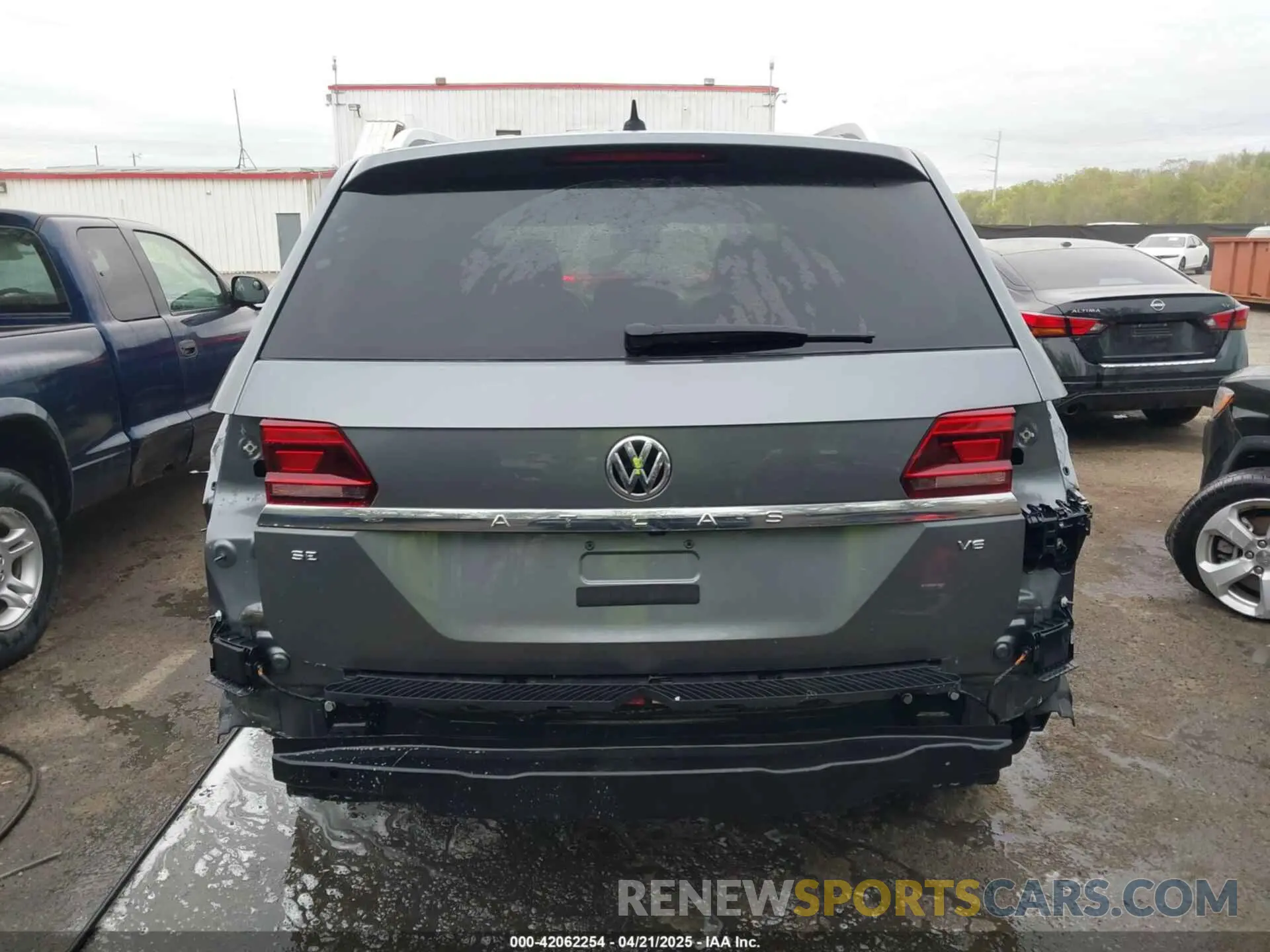 16 Photograph of a damaged car 1V2DR2CA3KC624379 VOLKSWAGEN ATLAS 2019