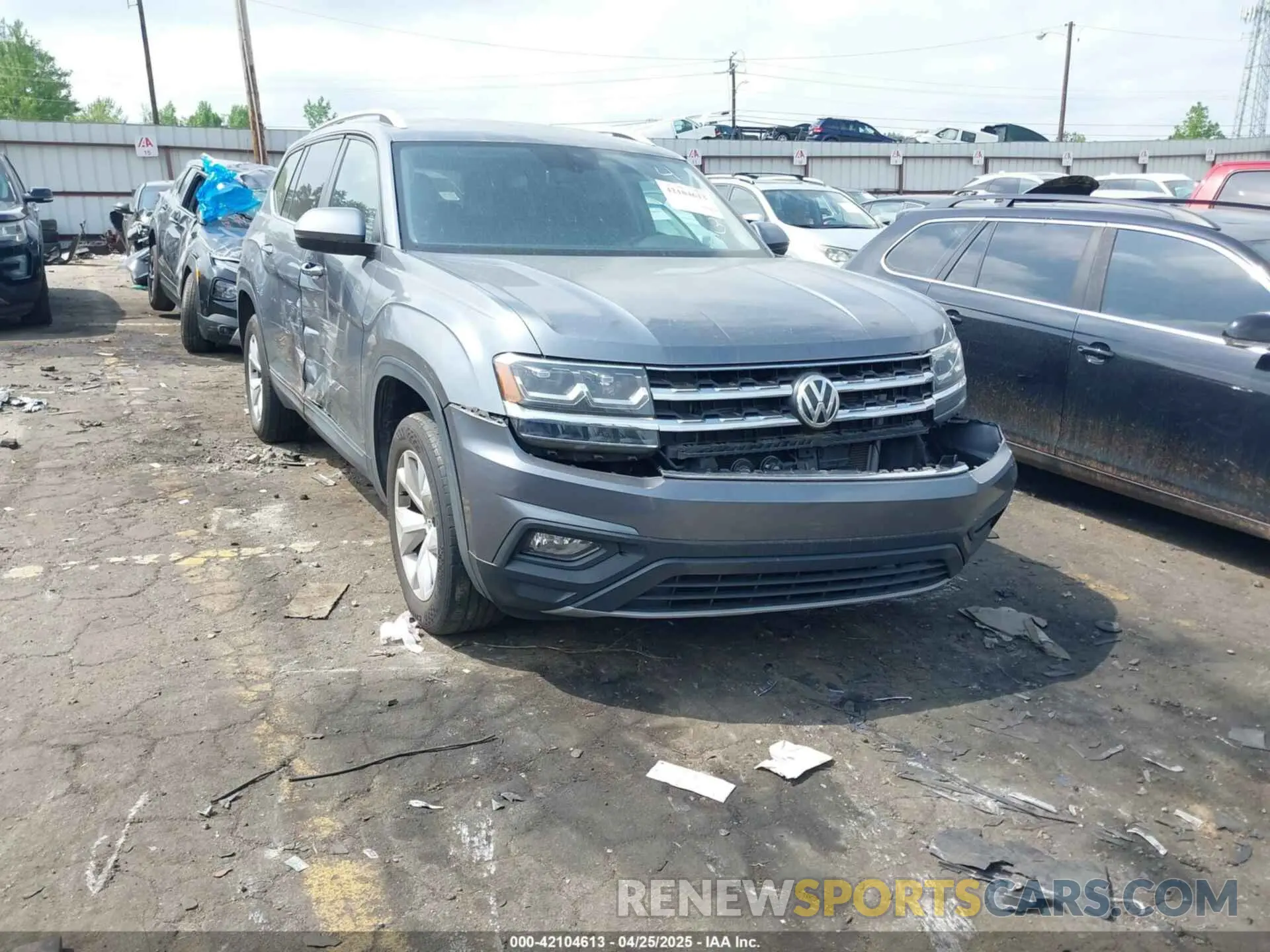 1 Photograph of a damaged car 1V2DR2CA4KC524033 VOLKSWAGEN ATLAS 2019