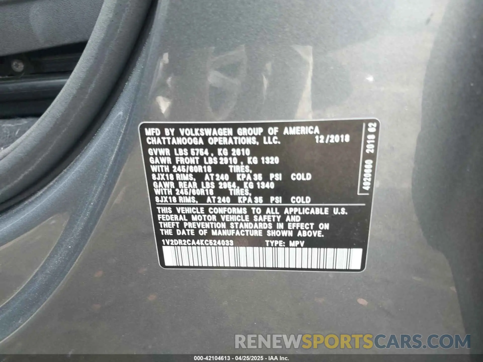 9 Photograph of a damaged car 1V2DR2CA4KC524033 VOLKSWAGEN ATLAS 2019