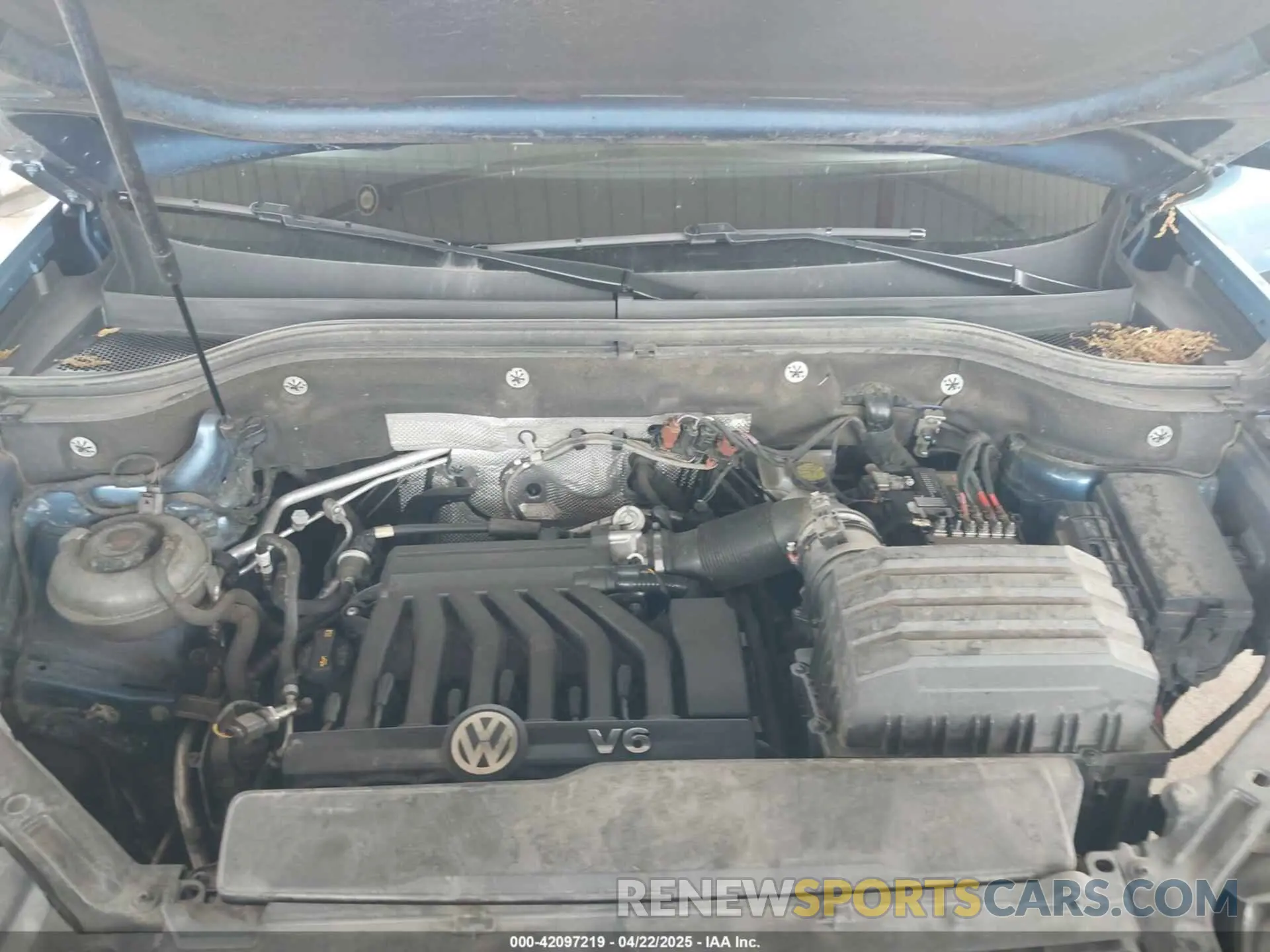 10 Photograph of a damaged car 1V2DR2CA7KC516363 VOLKSWAGEN ATLAS 2019