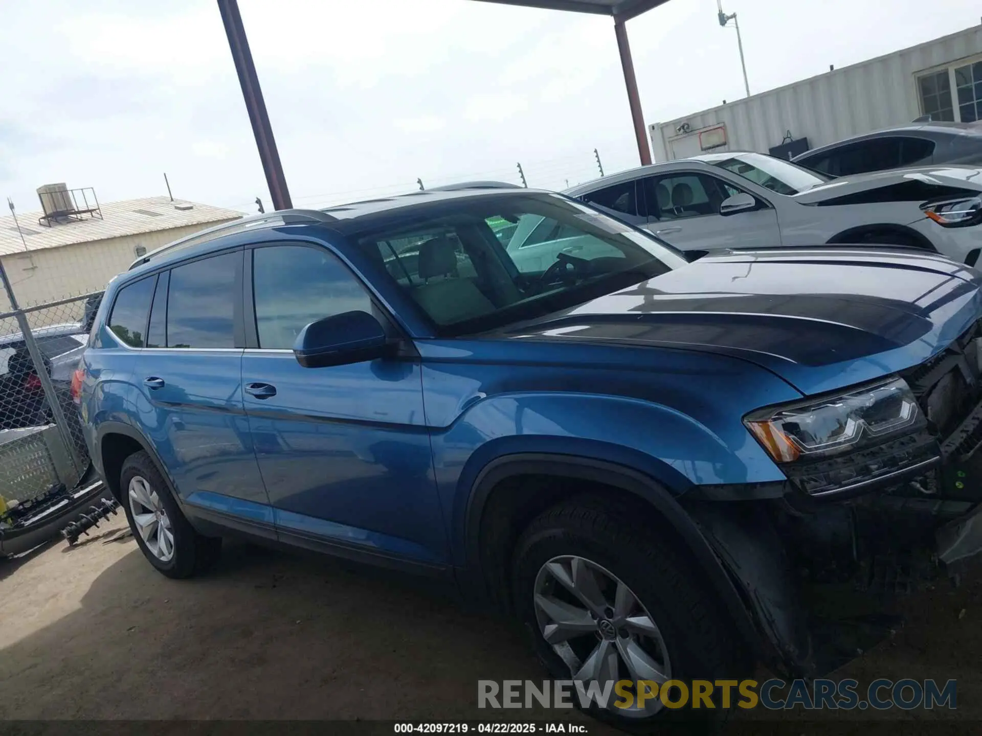 14 Photograph of a damaged car 1V2DR2CA7KC516363 VOLKSWAGEN ATLAS 2019
