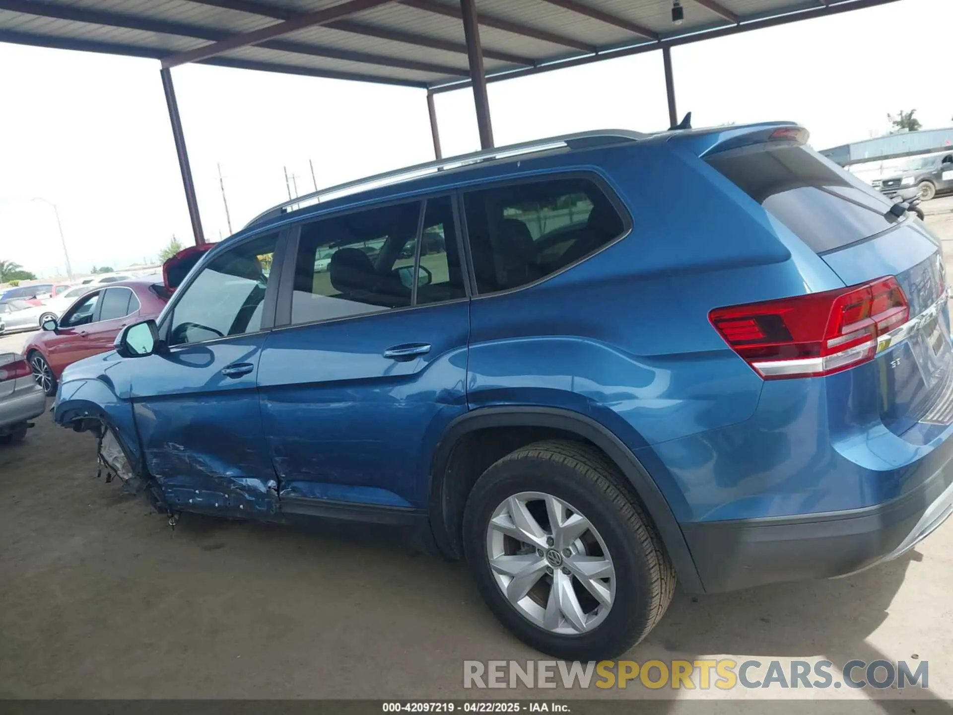 15 Photograph of a damaged car 1V2DR2CA7KC516363 VOLKSWAGEN ATLAS 2019