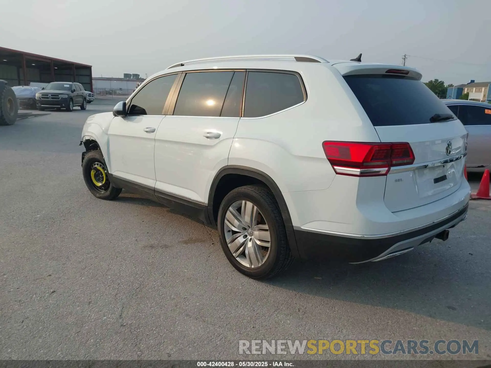 3 Photograph of a damaged car 1V2ER2CA0KC512305 VOLKSWAGEN ATLAS 2019