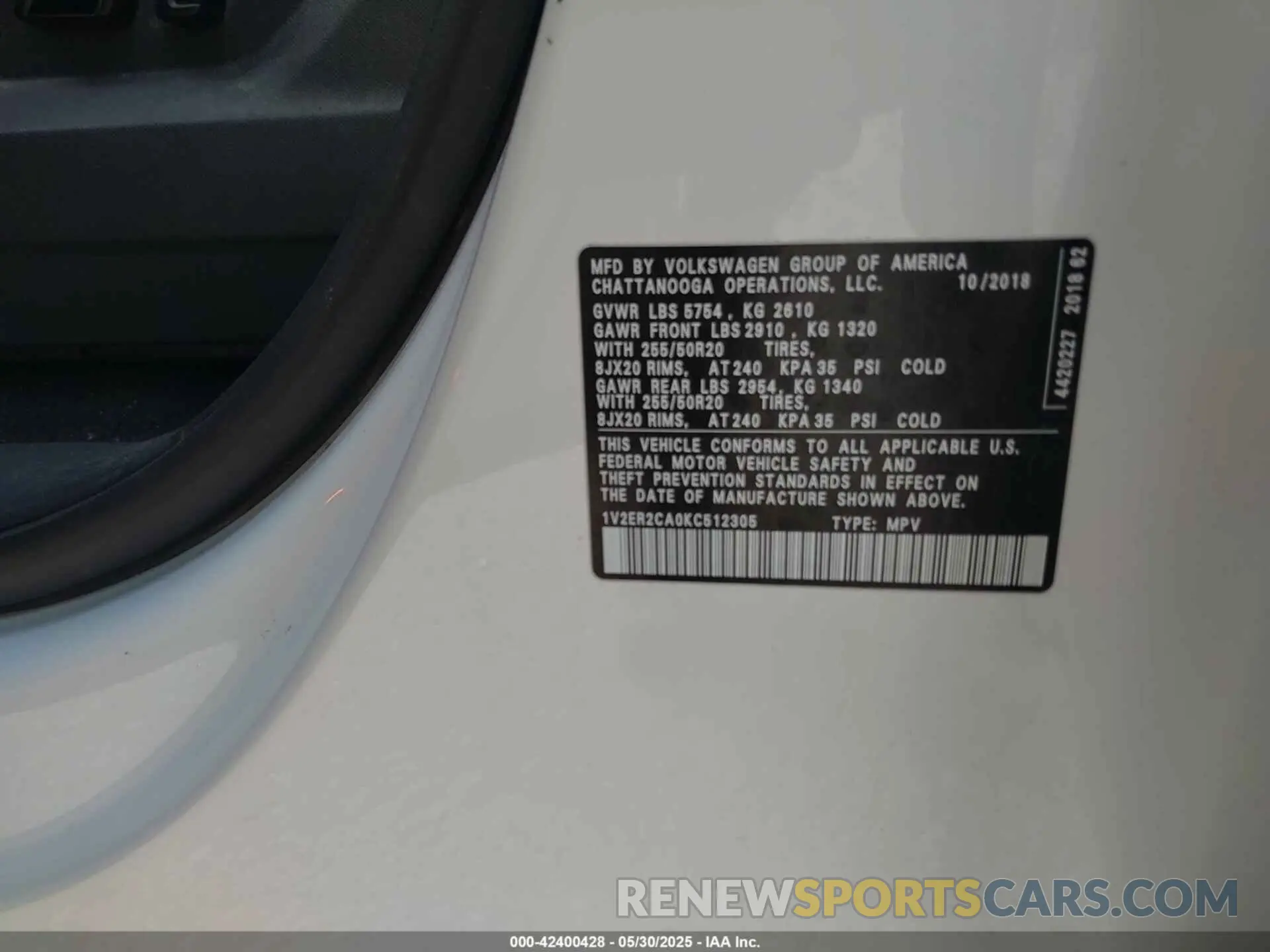 9 Photograph of a damaged car 1V2ER2CA0KC512305 VOLKSWAGEN ATLAS 2019