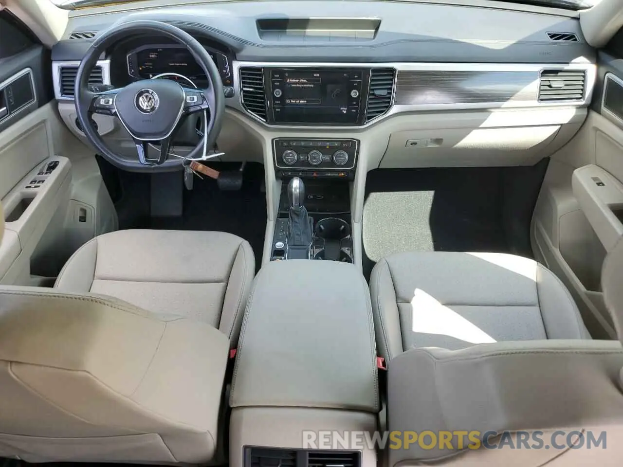 8 Photograph of a damaged car 1V2ER2CA3KC555133 VOLKSWAGEN ATLAS 2019