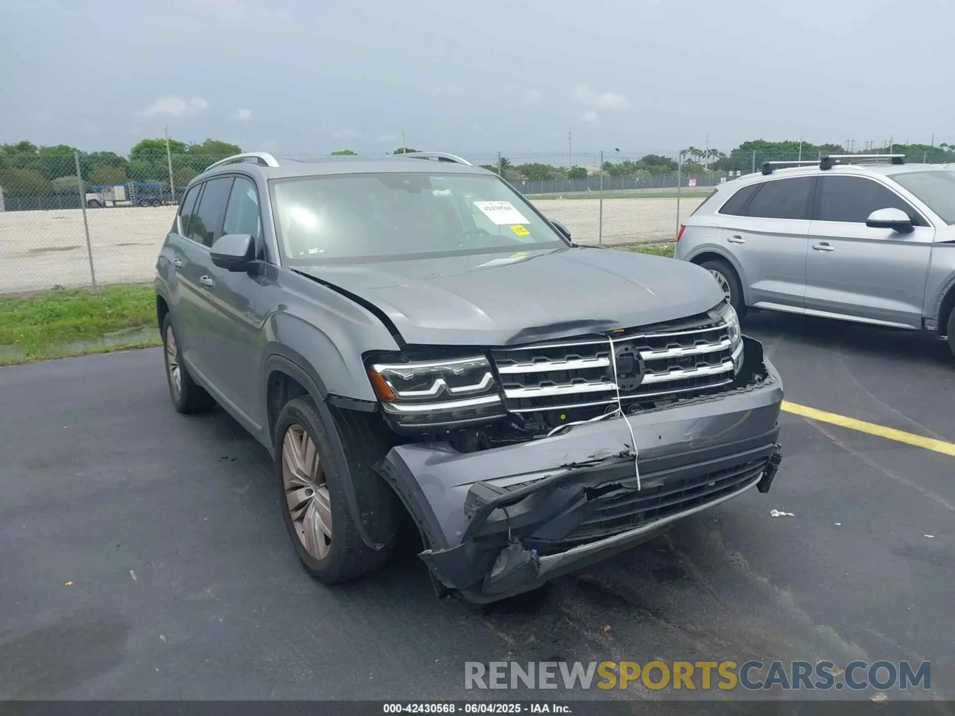 6 Photograph of a damaged car 1V2ER2CA4KC554685 VOLKSWAGEN ATLAS 2019