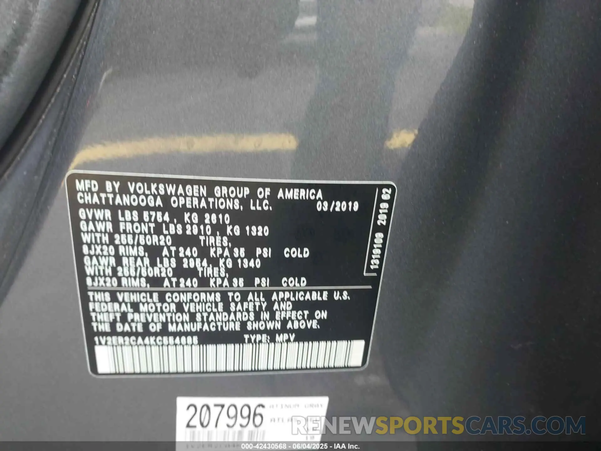 9 Photograph of a damaged car 1V2ER2CA4KC554685 VOLKSWAGEN ATLAS 2019