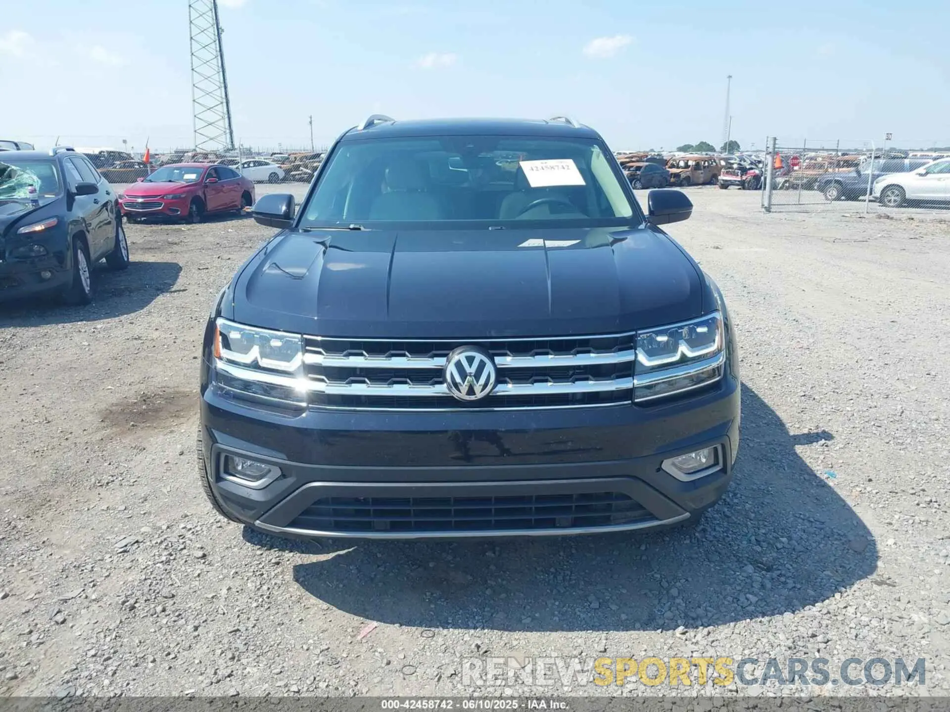 12 Photograph of a damaged car 1V2ER2CA7KC557337 VOLKSWAGEN ATLAS 2019