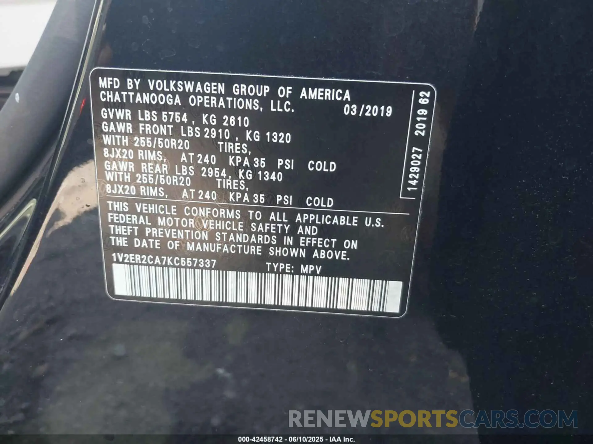 9 Photograph of a damaged car 1V2ER2CA7KC557337 VOLKSWAGEN ATLAS 2019