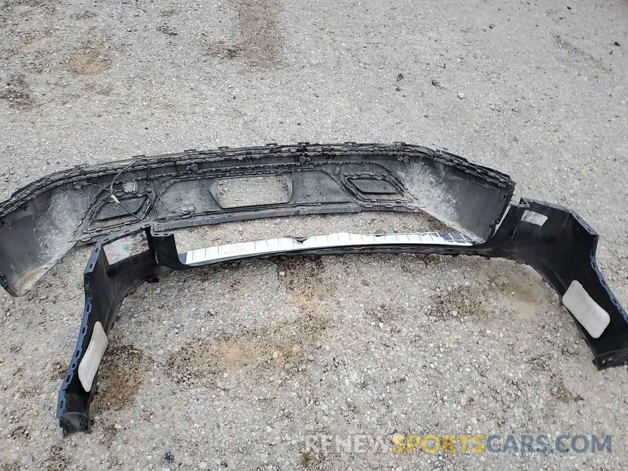 13 Photograph of a damaged car 1V2ER2CA7KC607587 VOLKSWAGEN ATLAS 2019