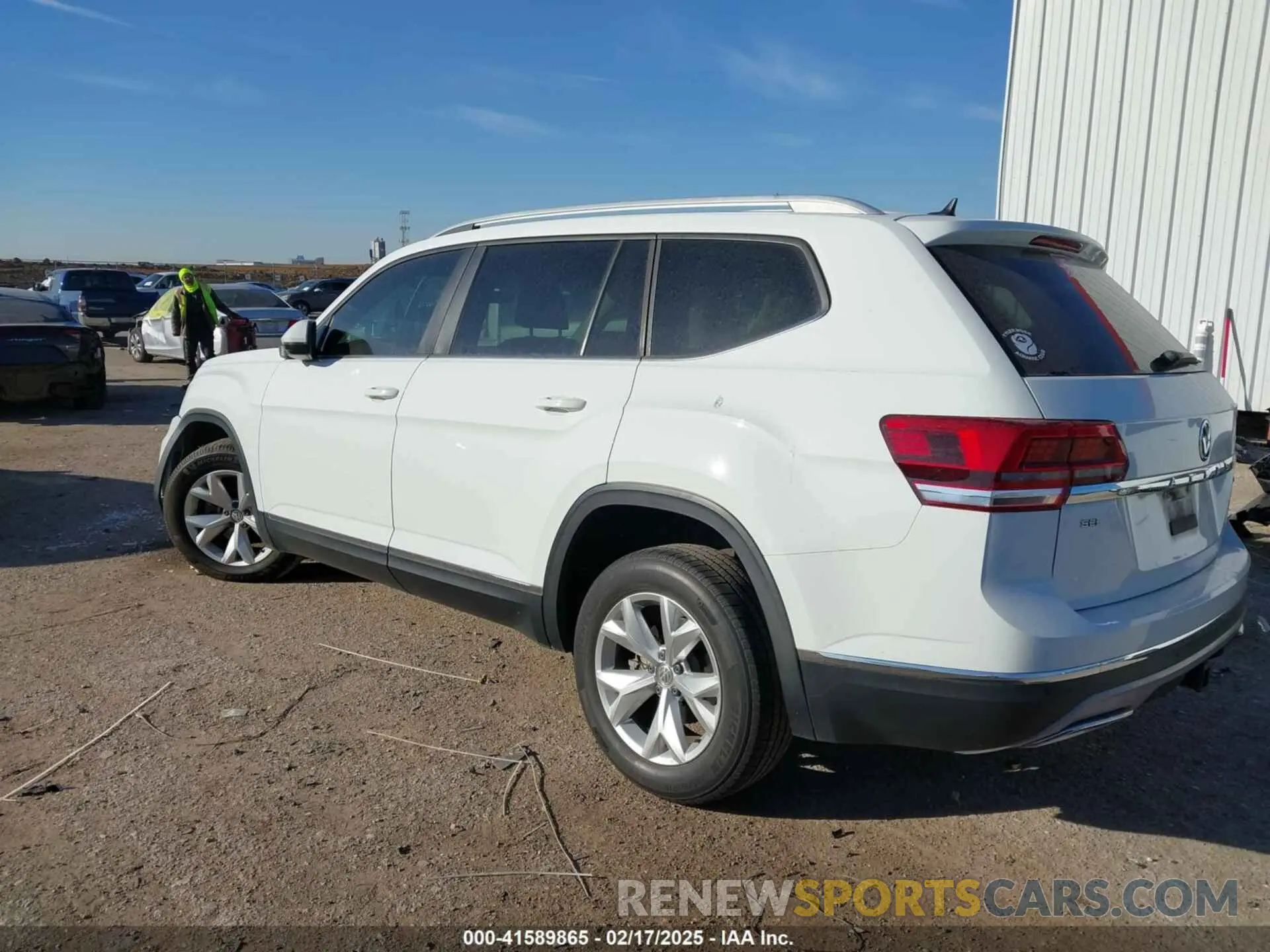 3 Photograph of a damaged car 1V2ER2CA8KC509118 VOLKSWAGEN ATLAS 2019