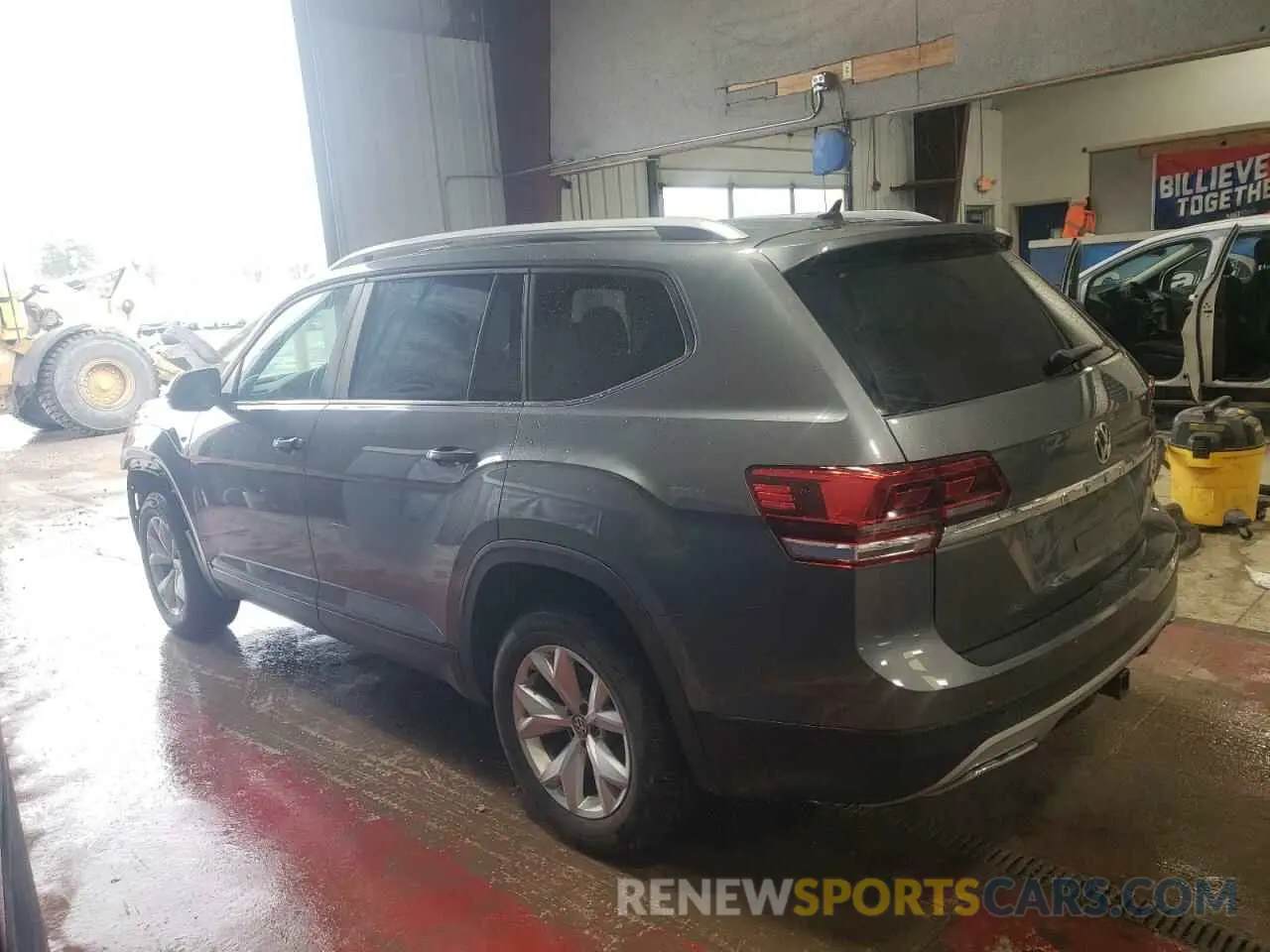 2 Photograph of a damaged car 1V2GR2CA0KC607973 VOLKSWAGEN ATLAS 2019