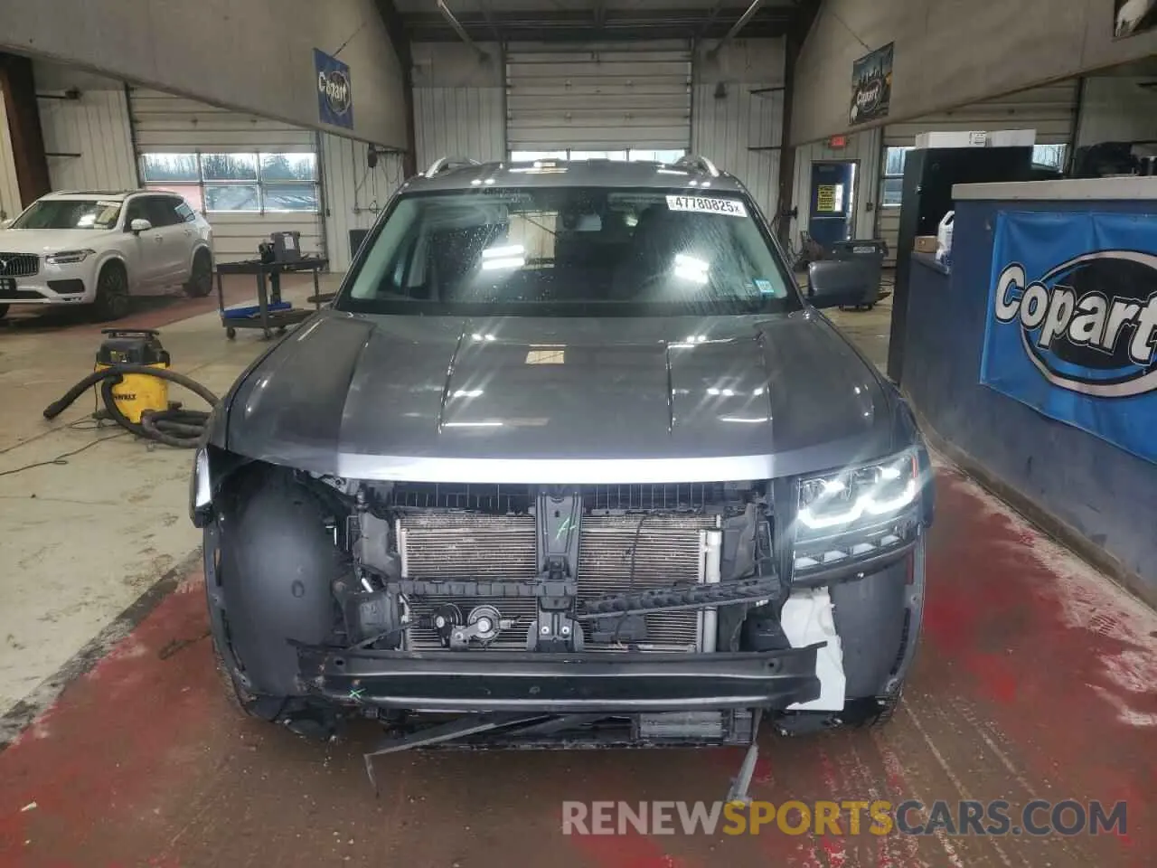 5 Photograph of a damaged car 1V2GR2CA0KC607973 VOLKSWAGEN ATLAS 2019