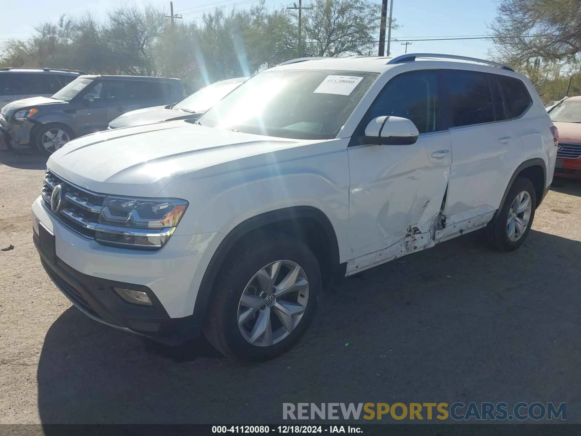 2 Photograph of a damaged car 1V2LR2CA0KC548163 VOLKSWAGEN ATLAS 2019