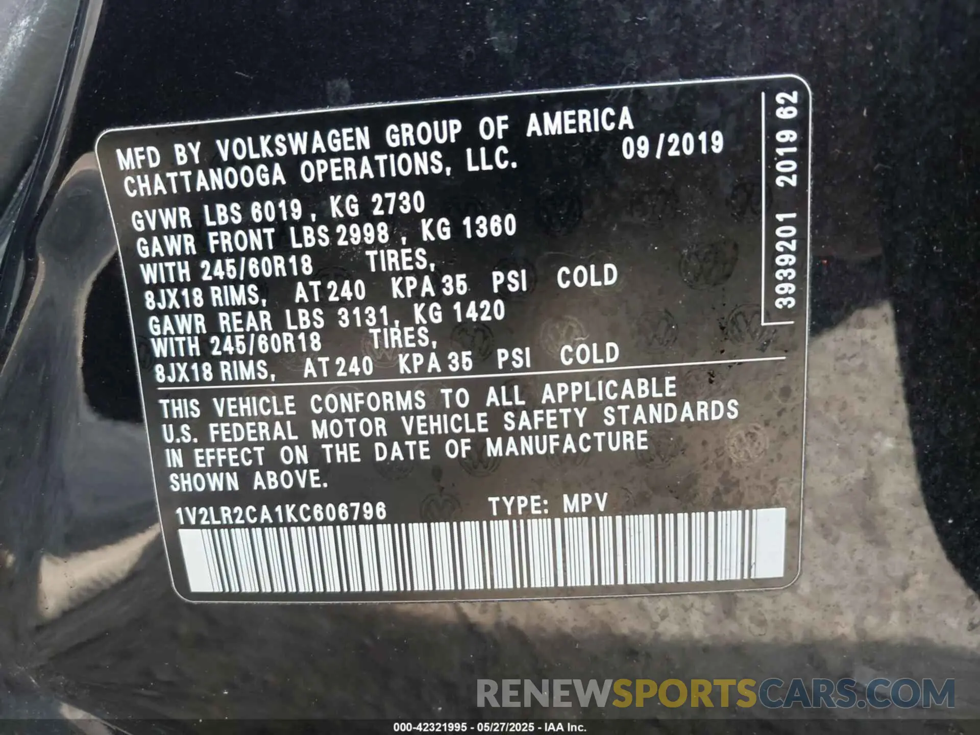 9 Photograph of a damaged car 1V2LR2CA1KC606796 VOLKSWAGEN ATLAS 2019