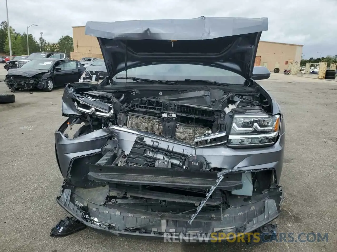 5 Photograph of a damaged car 1V2LR2CA2KC607570 VOLKSWAGEN ATLAS 2019
