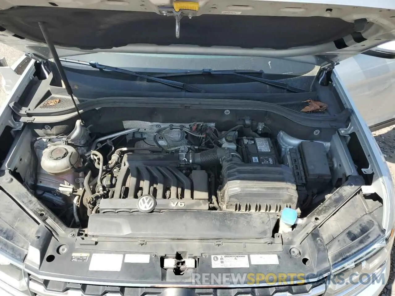 12 Photograph of a damaged car 1V2LR2CA5KC549048 VOLKSWAGEN ATLAS 2019