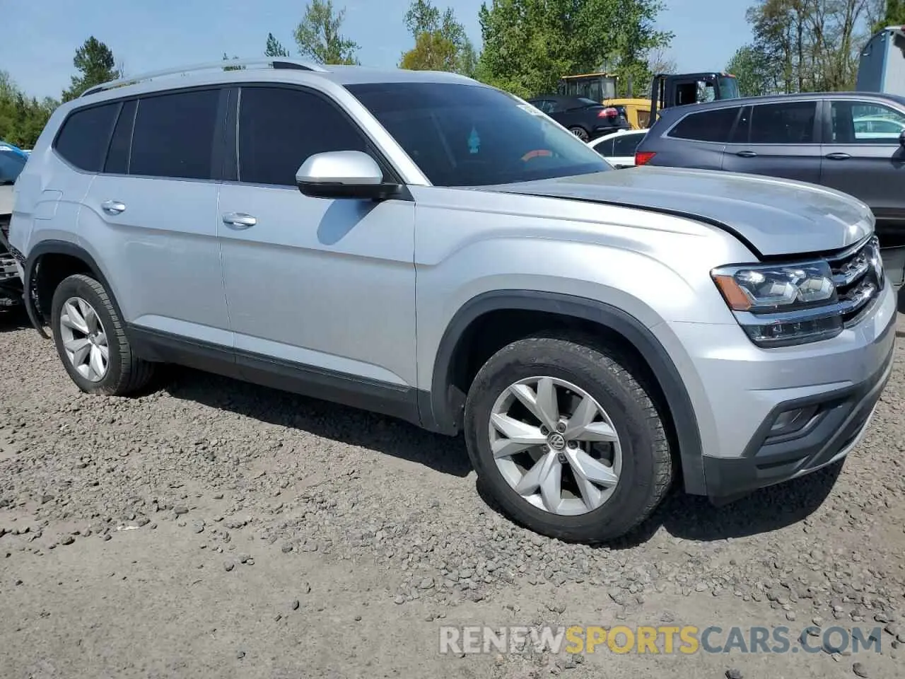 4 Photograph of a damaged car 1V2LR2CA5KC549048 VOLKSWAGEN ATLAS 2019