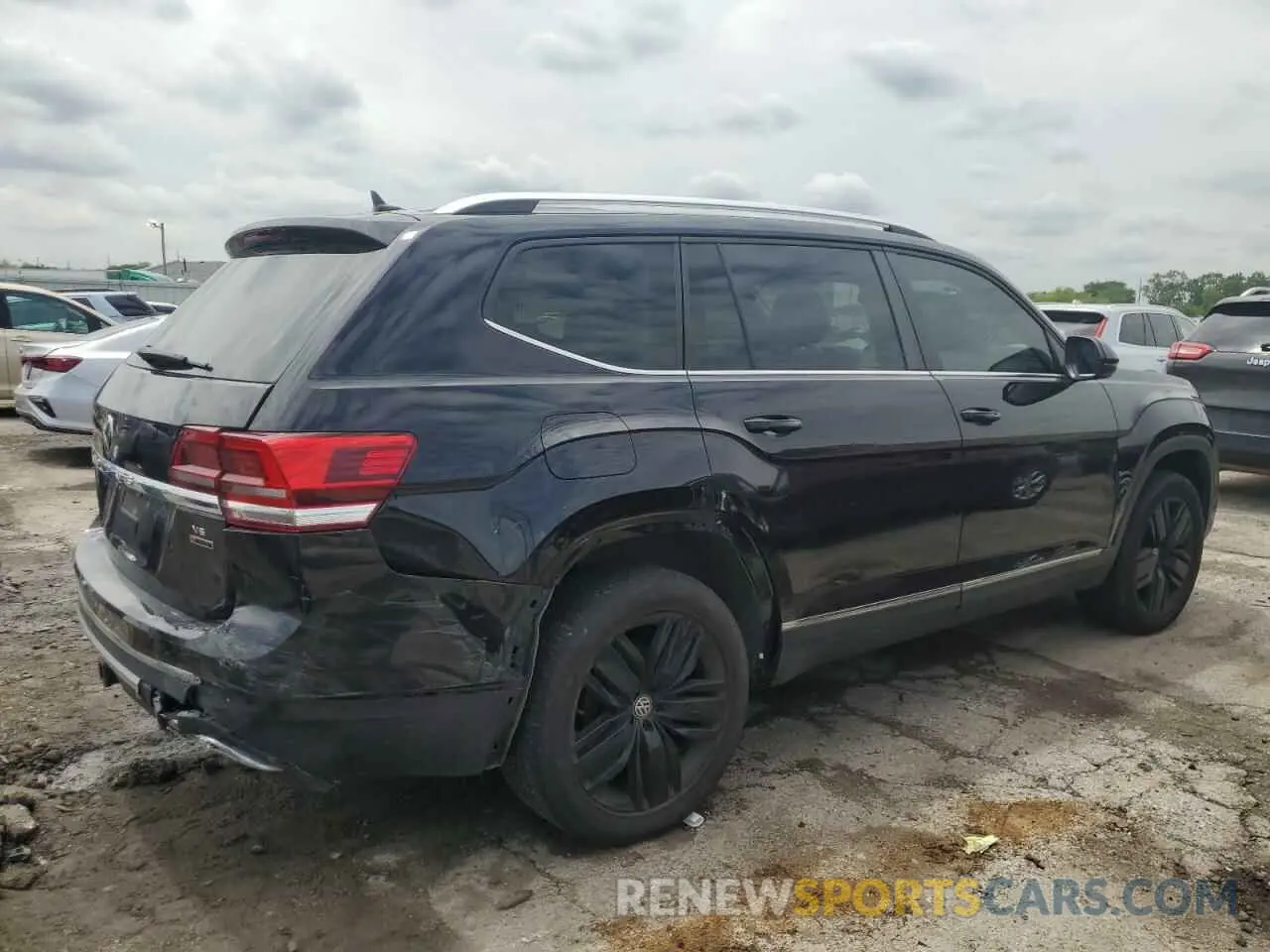 3 Photograph of a damaged car 1V2MR2CA0KC526622 VOLKSWAGEN ATLAS 2019