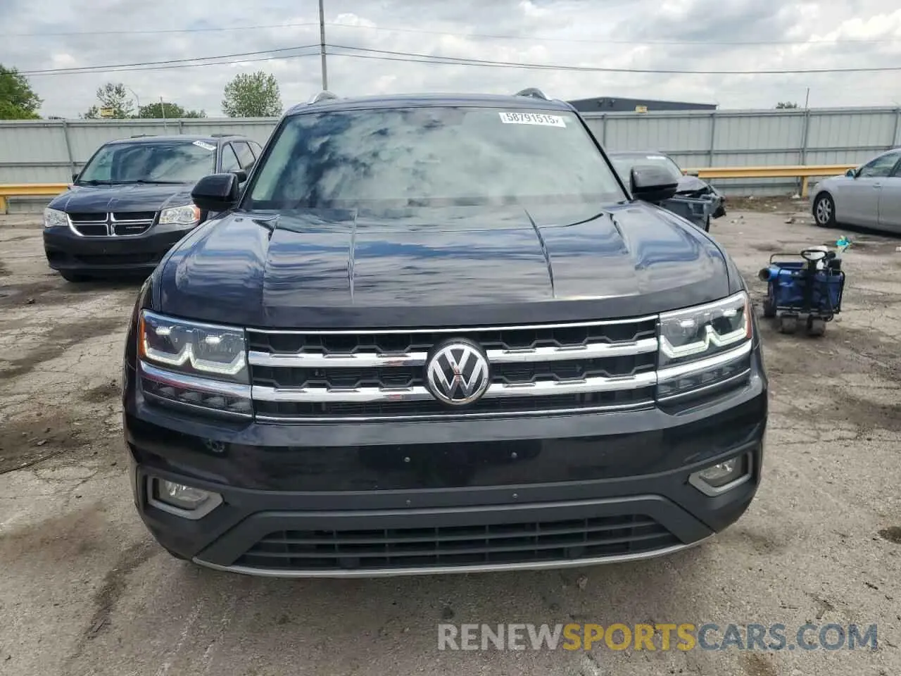 5 Photograph of a damaged car 1V2MR2CA0KC526622 VOLKSWAGEN ATLAS 2019