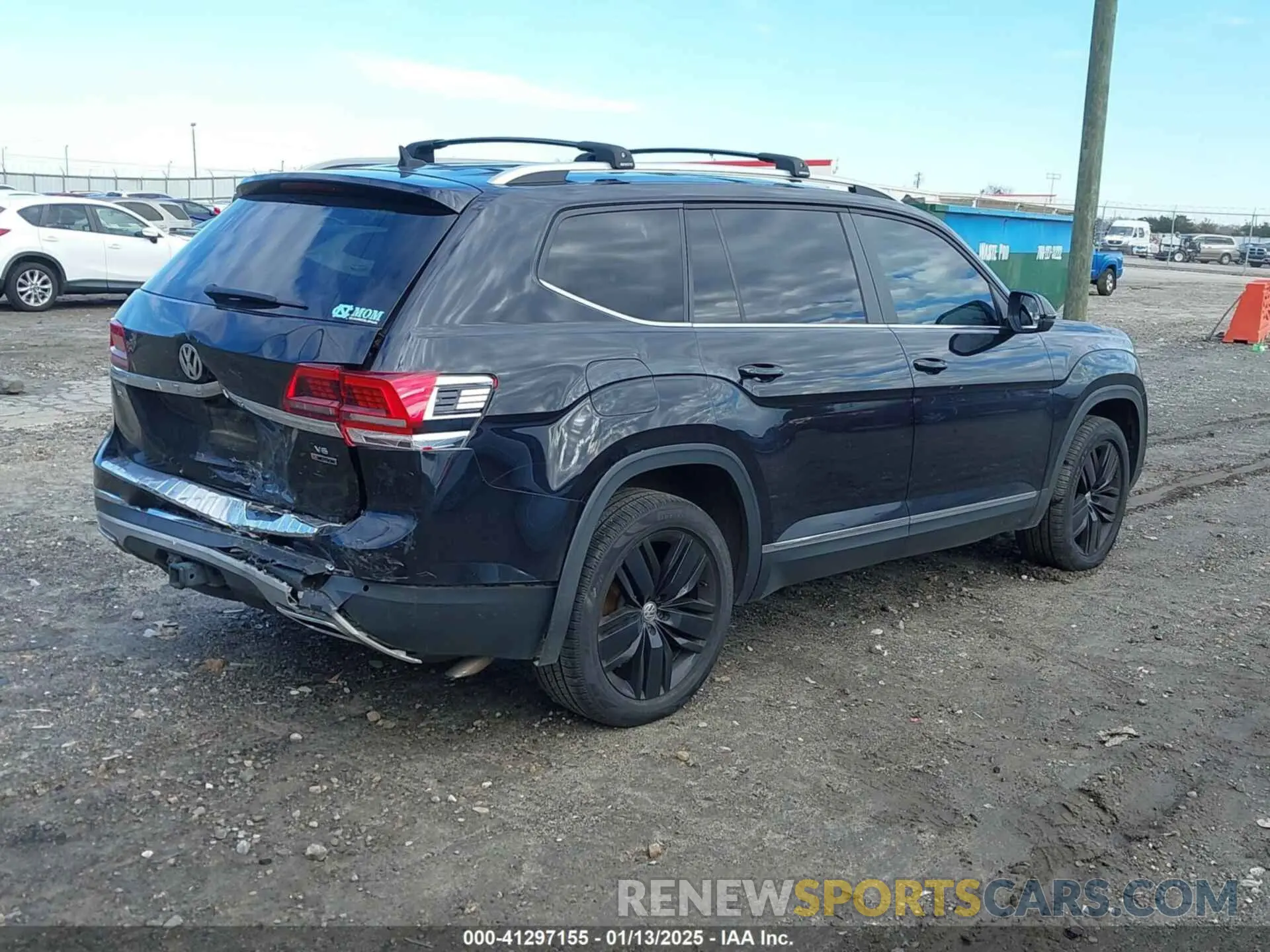 4 Photograph of a damaged car 1V2MR2CA1KC624073 VOLKSWAGEN ATLAS 2019
