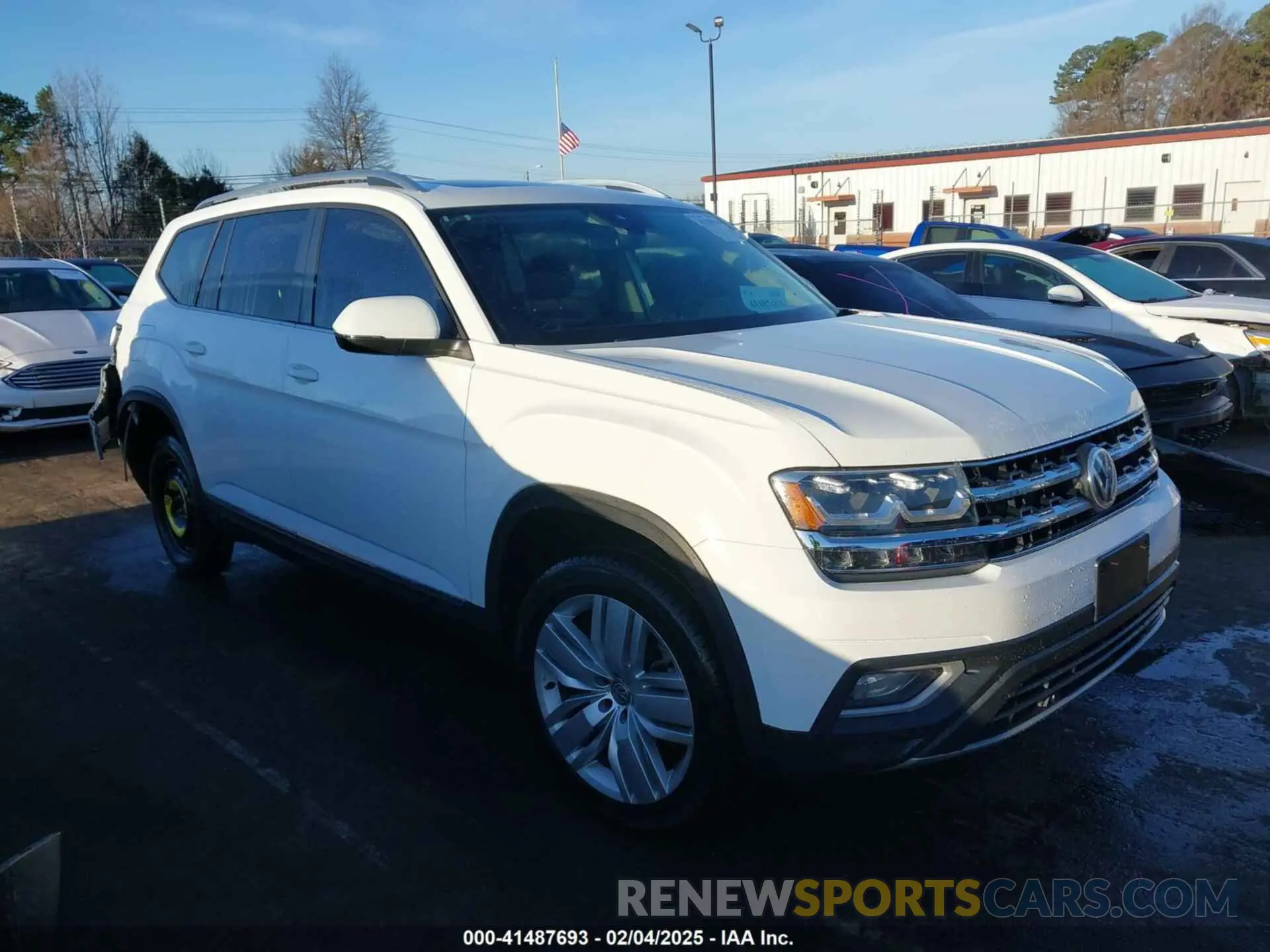 13 Photograph of a damaged car 1V2MR2CA2KC522314 VOLKSWAGEN ATLAS 2019