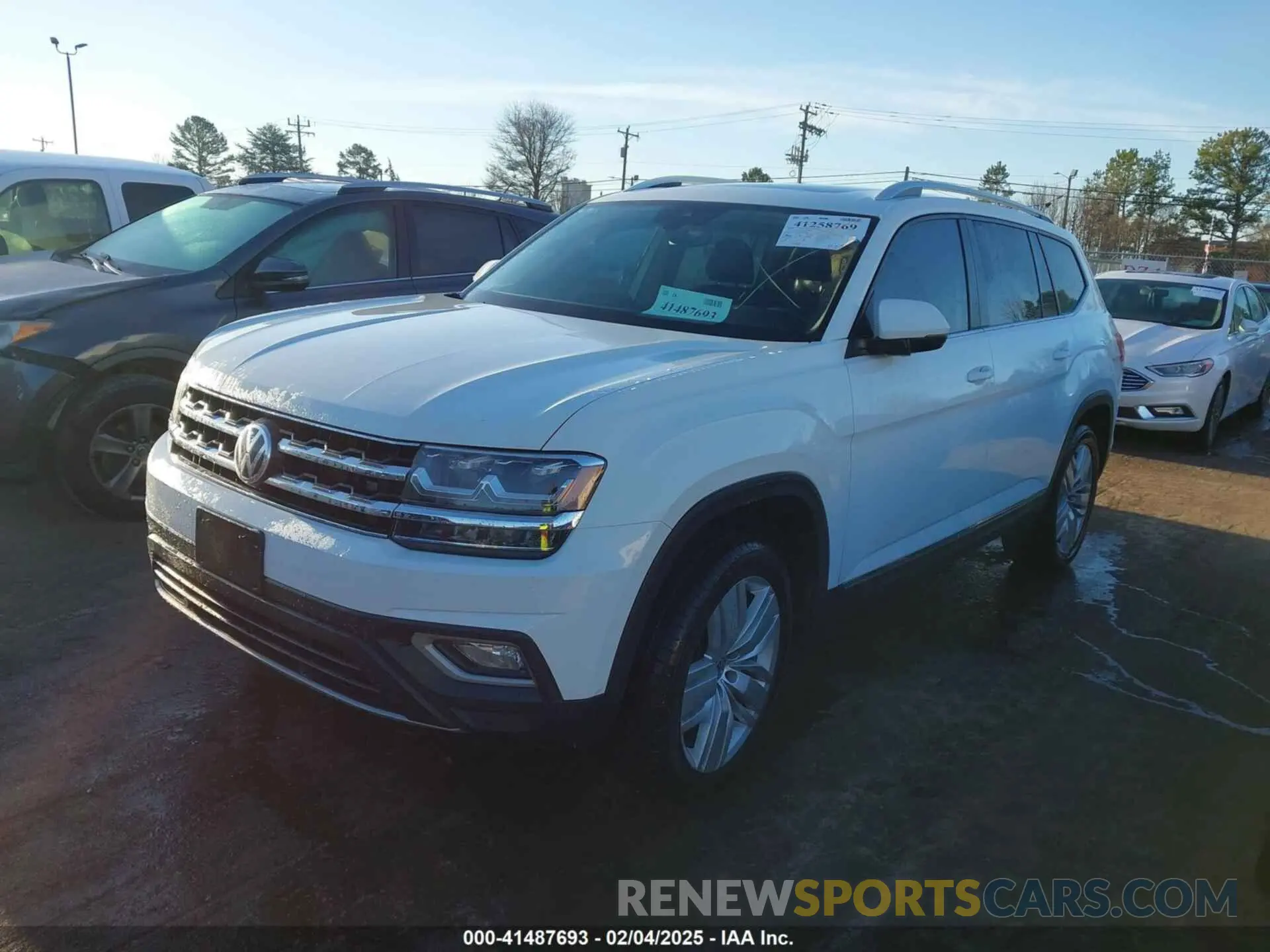 2 Photograph of a damaged car 1V2MR2CA2KC522314 VOLKSWAGEN ATLAS 2019