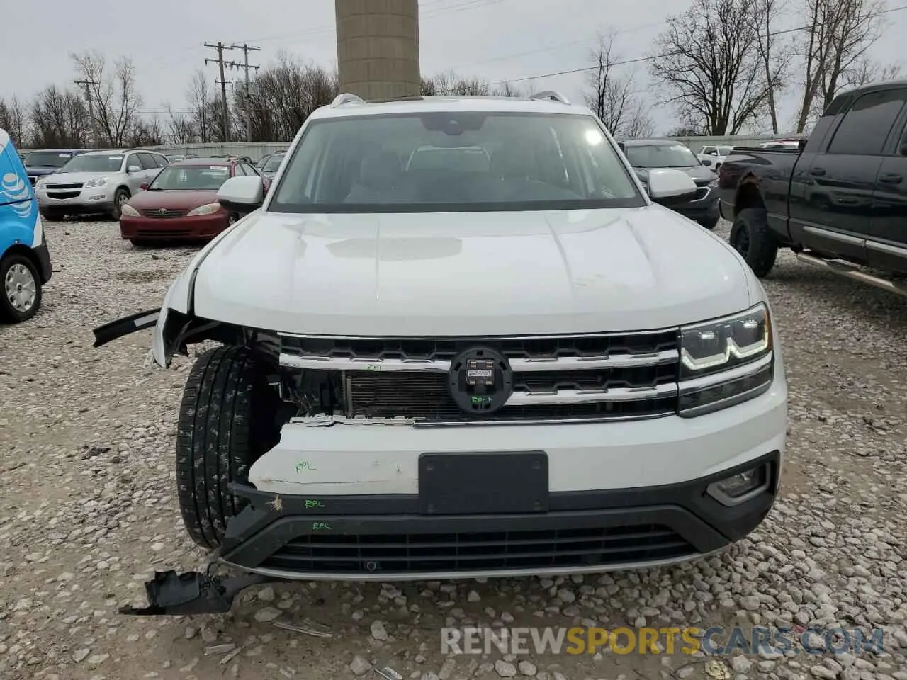 5 Photograph of a damaged car 1V2MR2CA2KC540537 VOLKSWAGEN ATLAS 2019