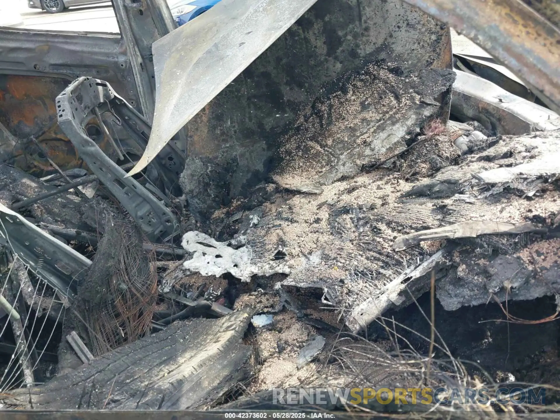 5 Photograph of a damaged car 1V2MR2CA4KC585043 VOLKSWAGEN ATLAS 2019