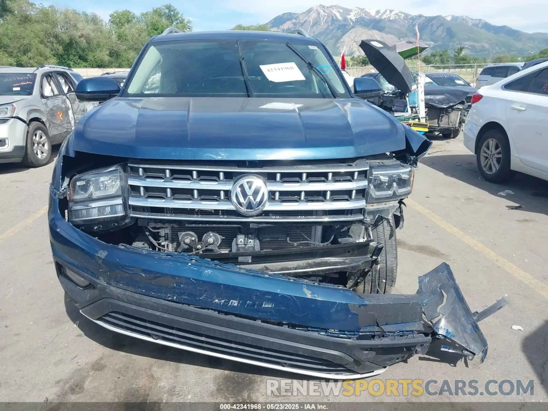 13 Photograph of a damaged car 1V2MR2CA6KC612422 VOLKSWAGEN ATLAS 2019