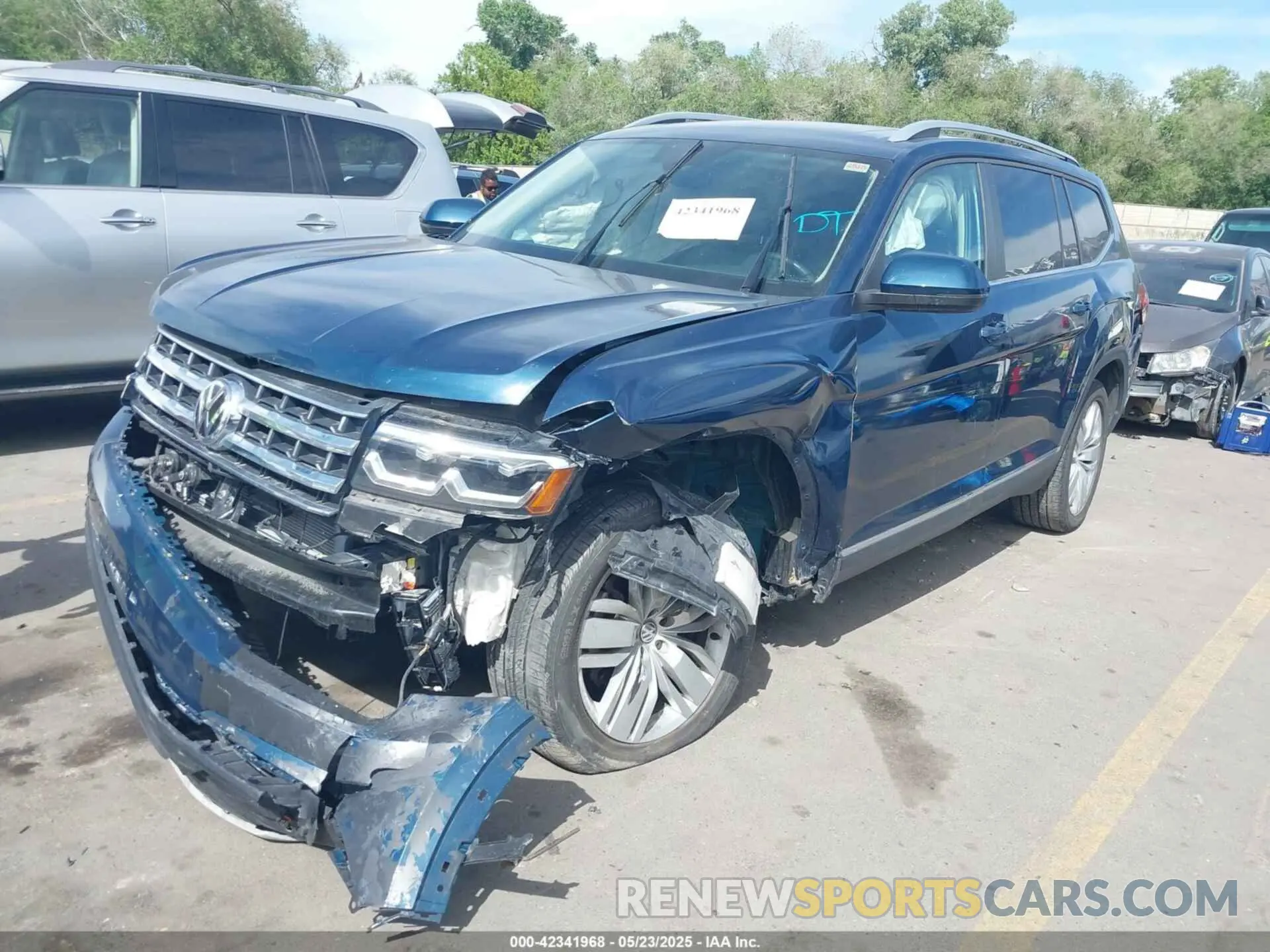 2 Photograph of a damaged car 1V2MR2CA6KC612422 VOLKSWAGEN ATLAS 2019