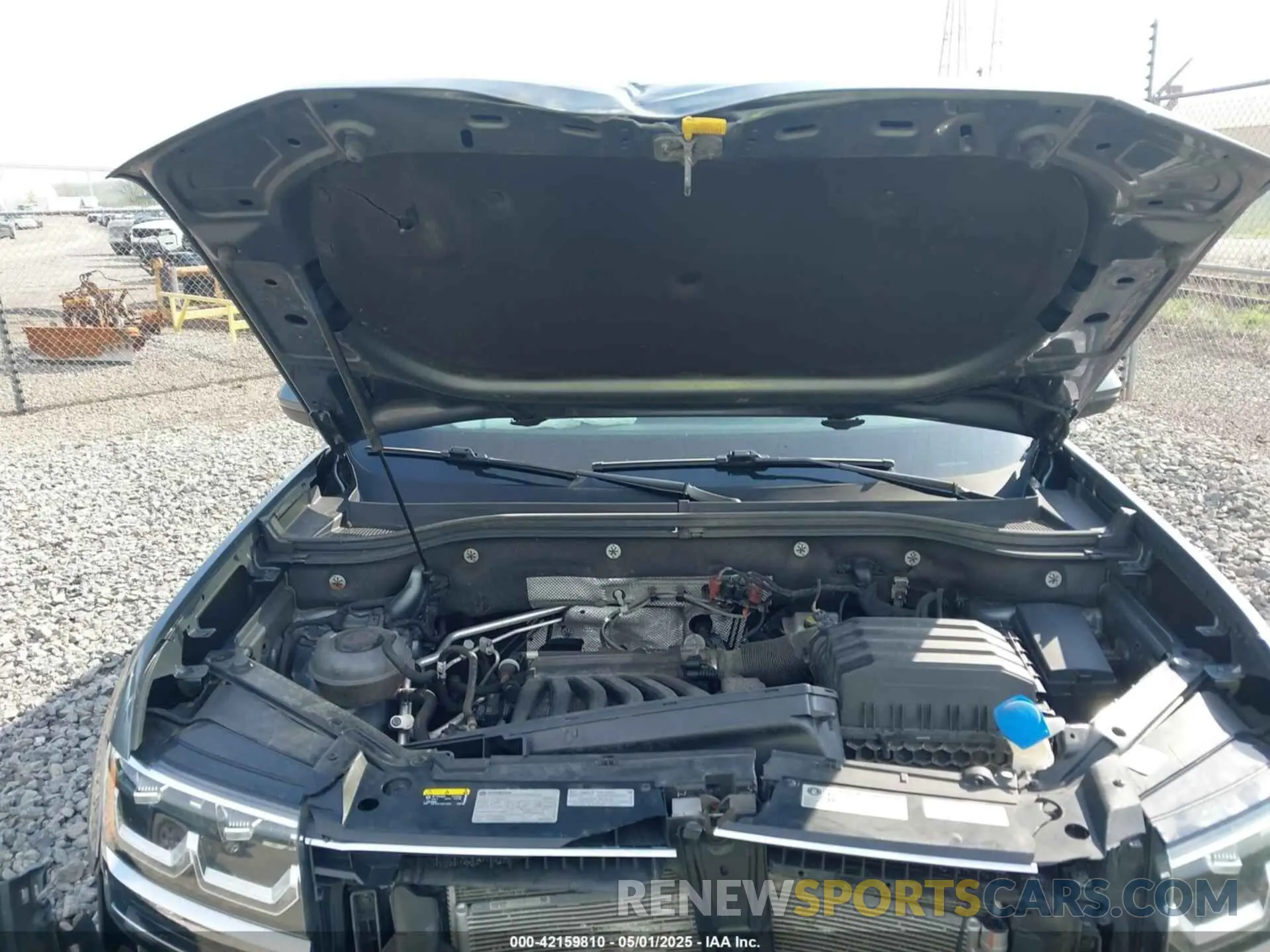 10 Photograph of a damaged car 1V2MR2CA7KC541375 VOLKSWAGEN ATLAS 2019
