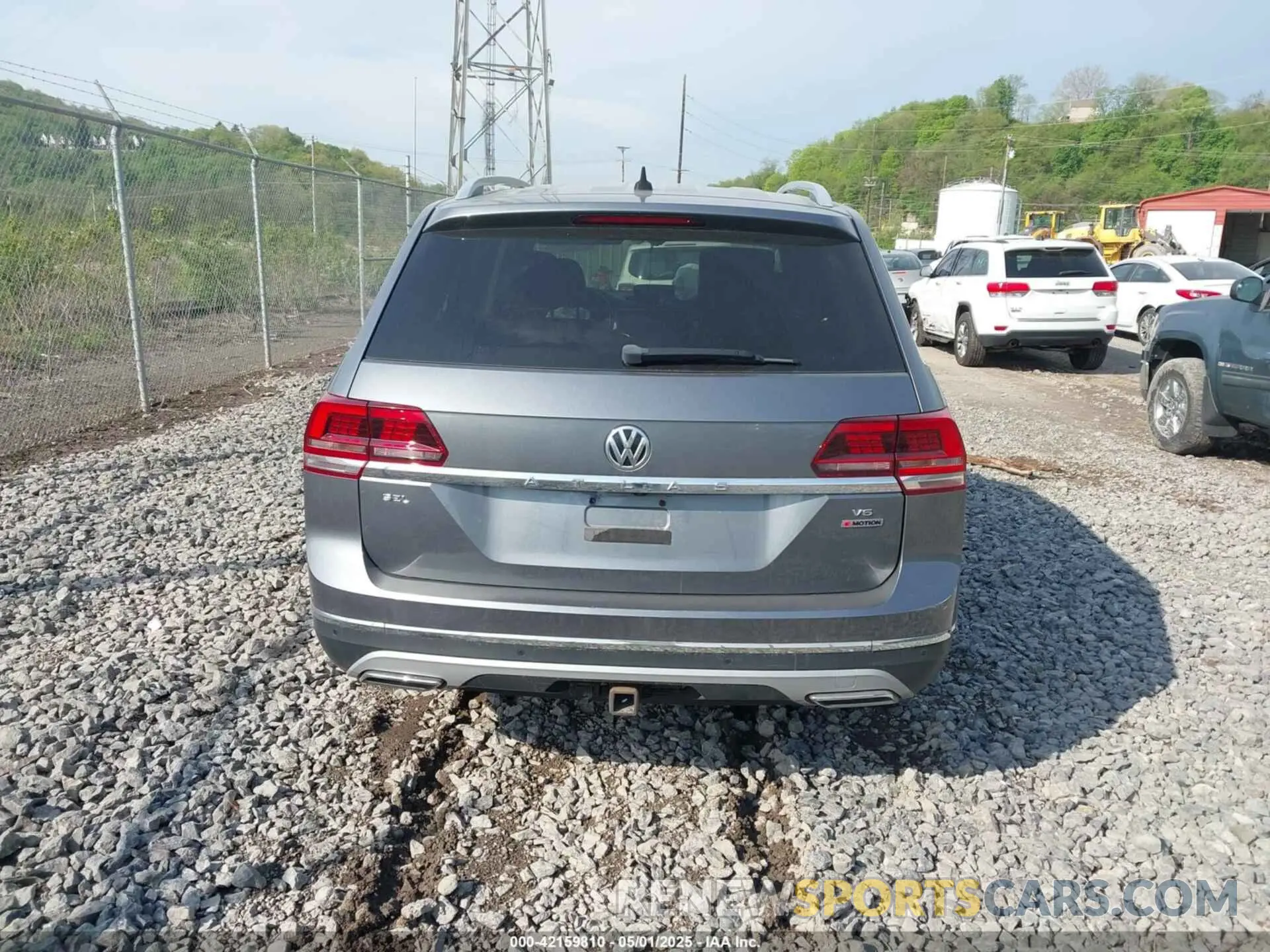 16 Photograph of a damaged car 1V2MR2CA7KC541375 VOLKSWAGEN ATLAS 2019