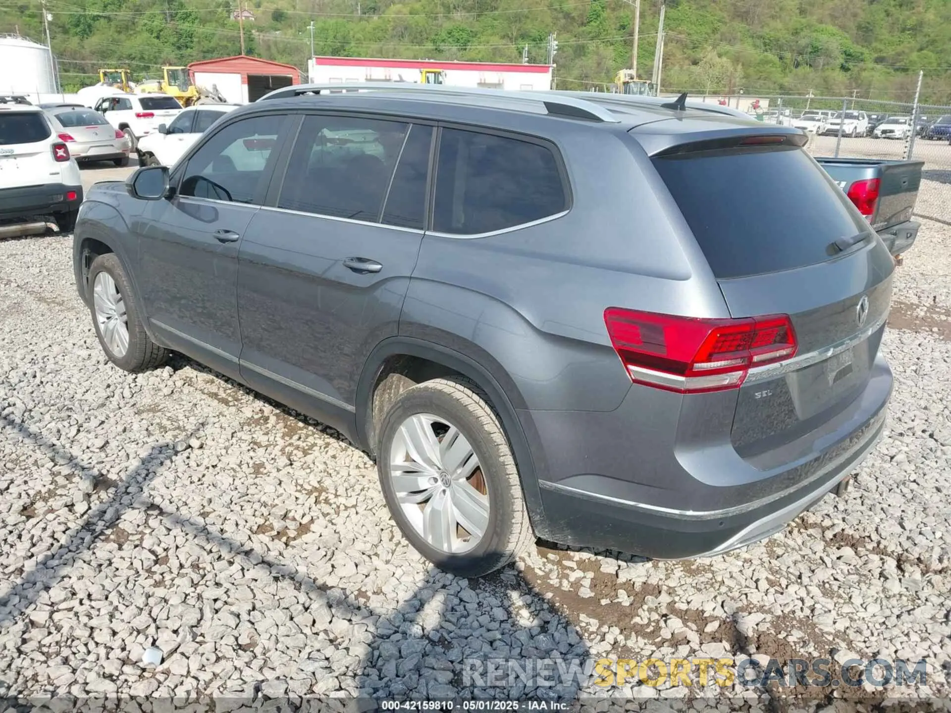 3 Photograph of a damaged car 1V2MR2CA7KC541375 VOLKSWAGEN ATLAS 2019