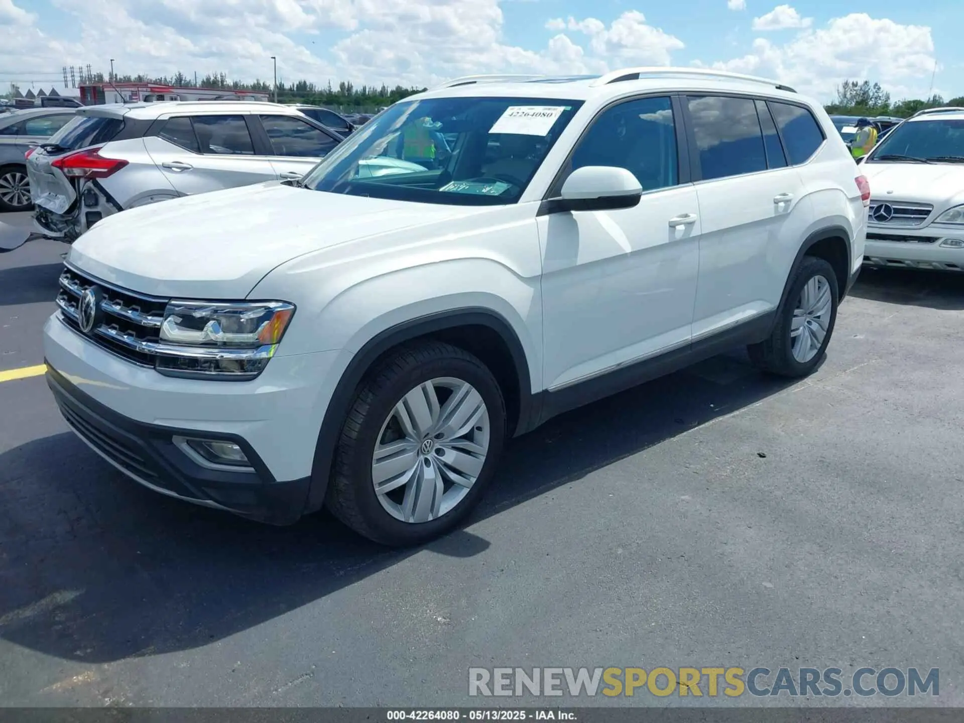 2 Photograph of a damaged car 1V2MR2CA7KC557754 VOLKSWAGEN ATLAS 2019