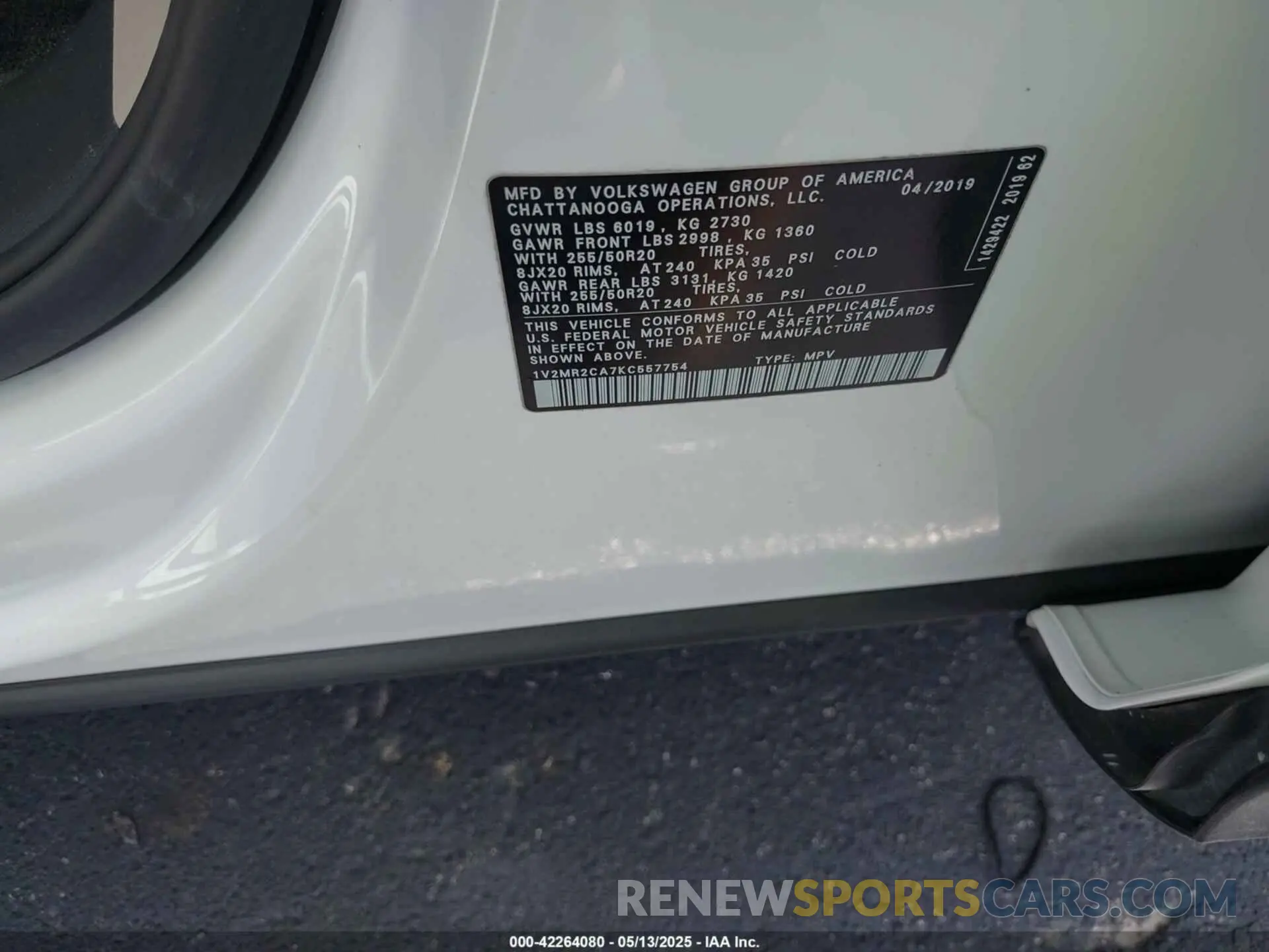 9 Photograph of a damaged car 1V2MR2CA7KC557754 VOLKSWAGEN ATLAS 2019